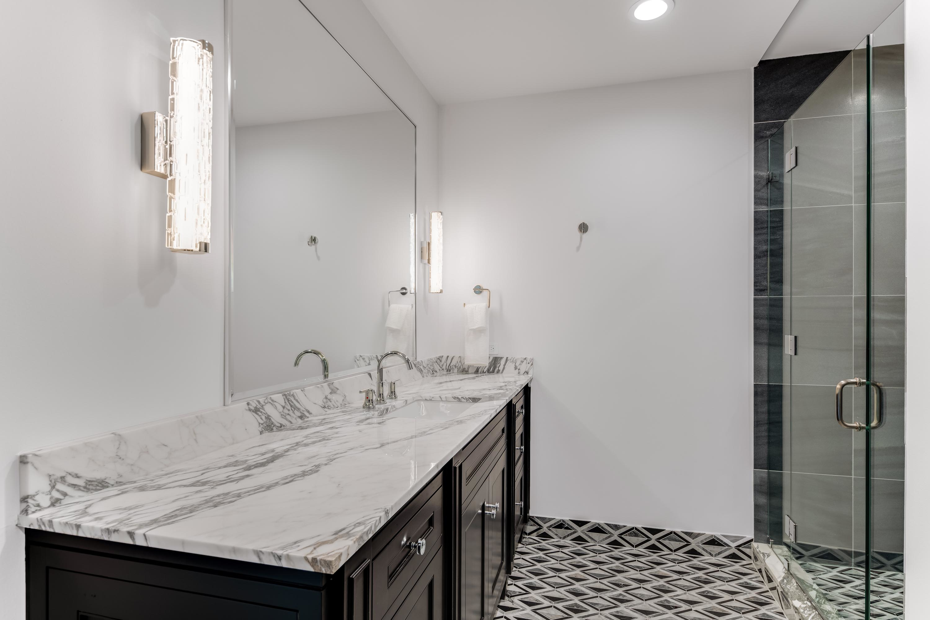 24 3505 Turtle Creek Blvd PH18C - Luxury Real Estate - Concierge Auctions