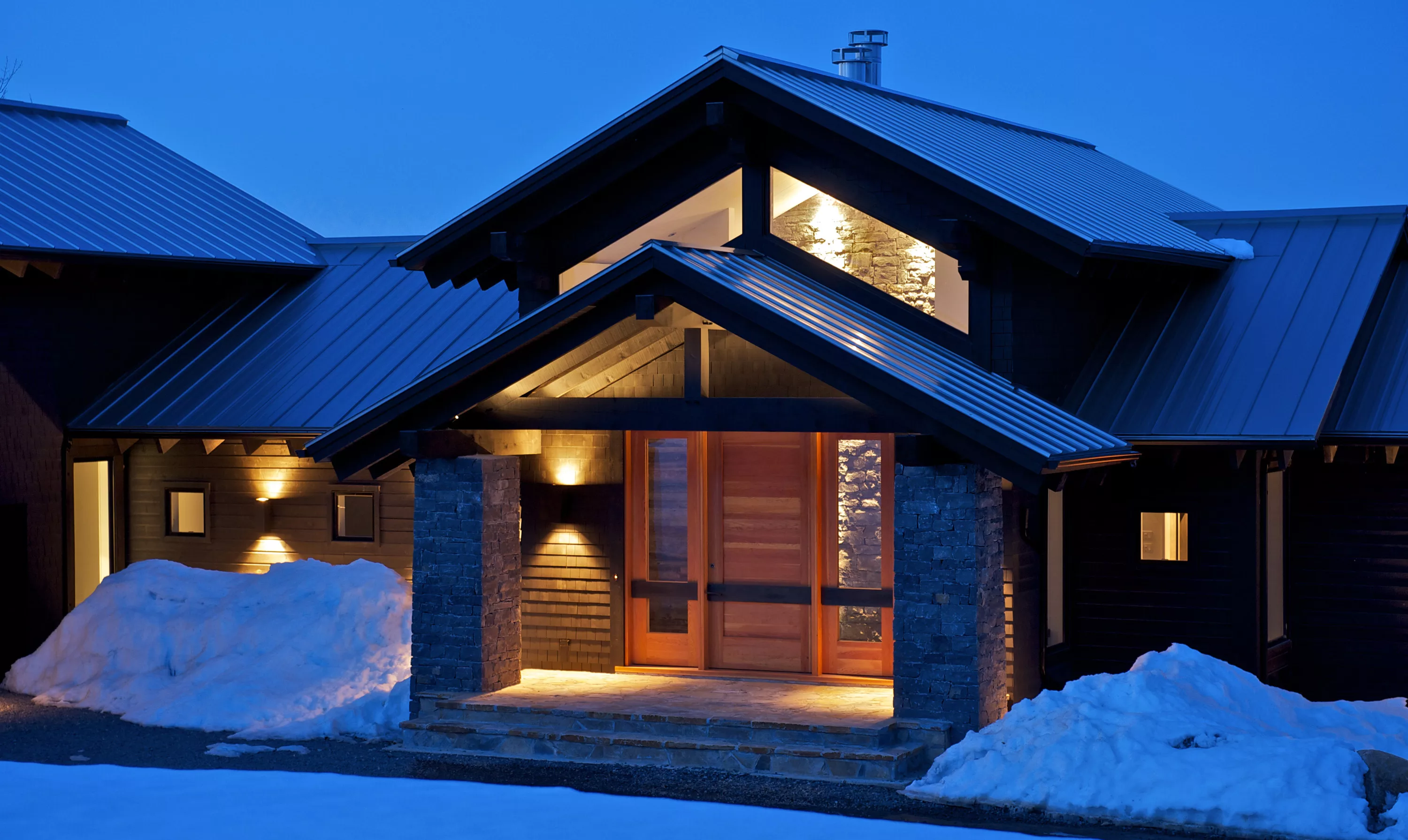 11 Chemin Killarney, Mont-tremblant, Quebec J8E 0C8, Canada - 11_Chemin_Killarney_Mont_Tremblant_Quebec_Canada01_r8na80