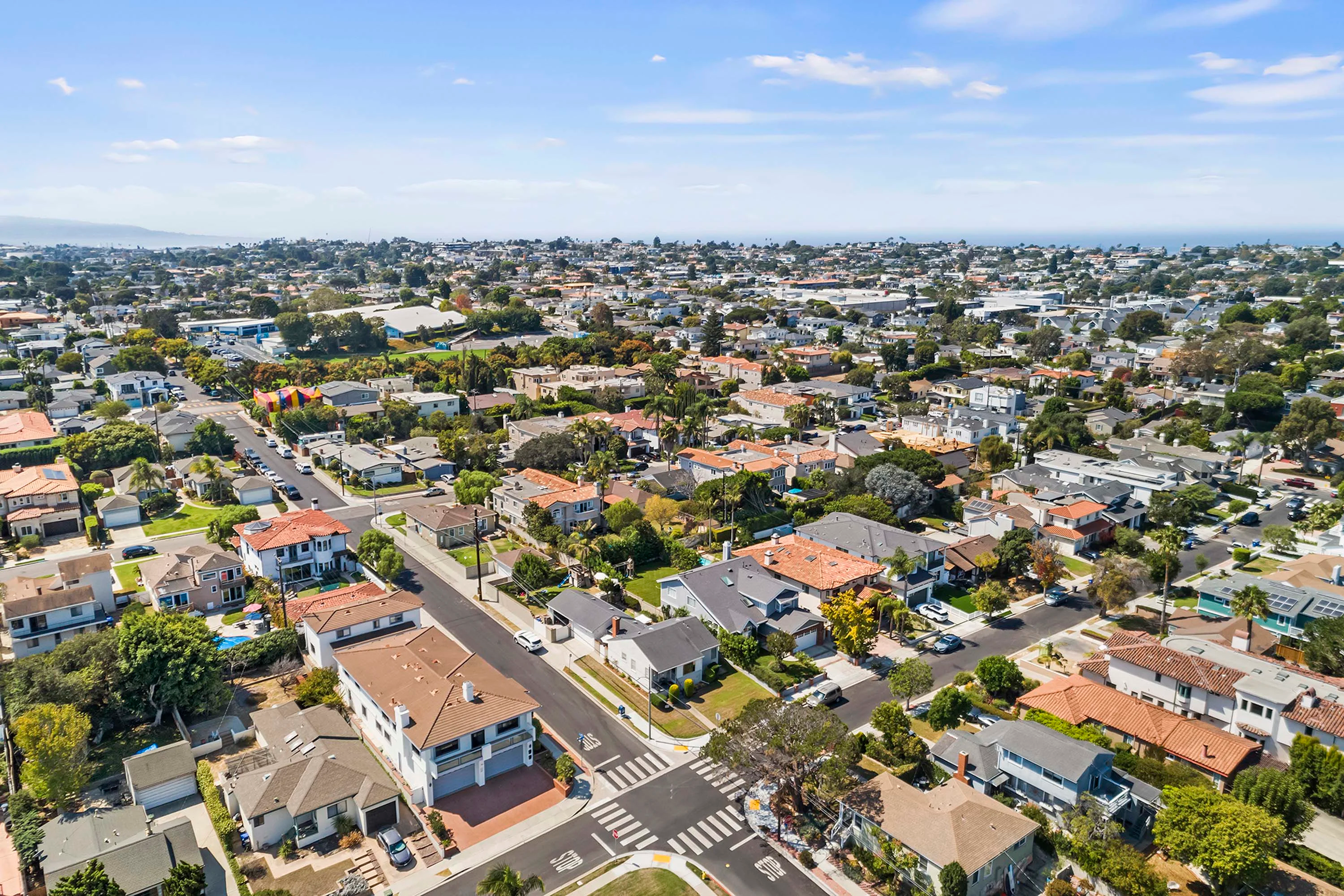 1400 19th St, Manhattan Beach, California 90266 - 30_-_1400_19th_Manhatten_Beach-002_jxp6ai