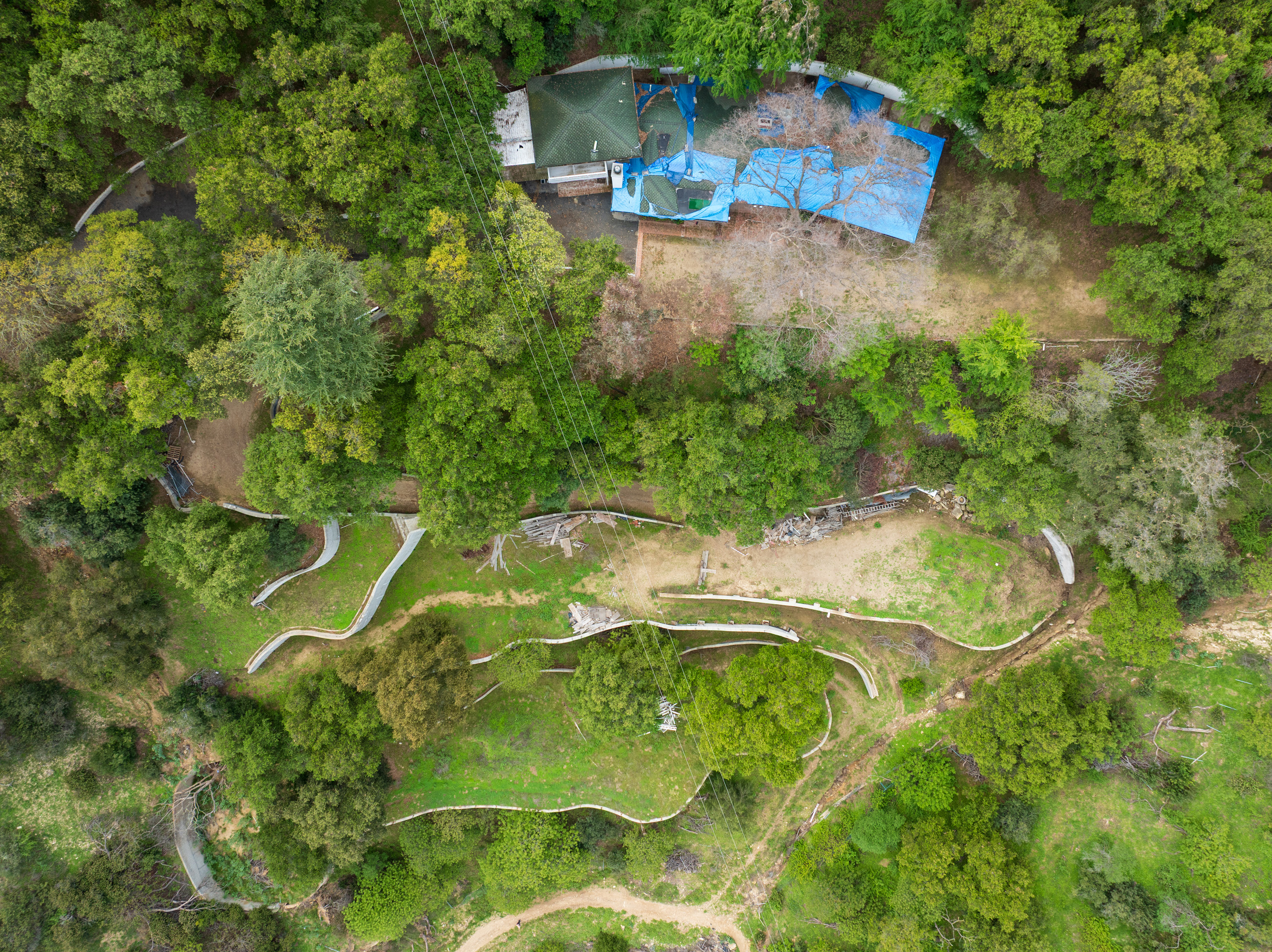 015 13511 Mulholland Dr