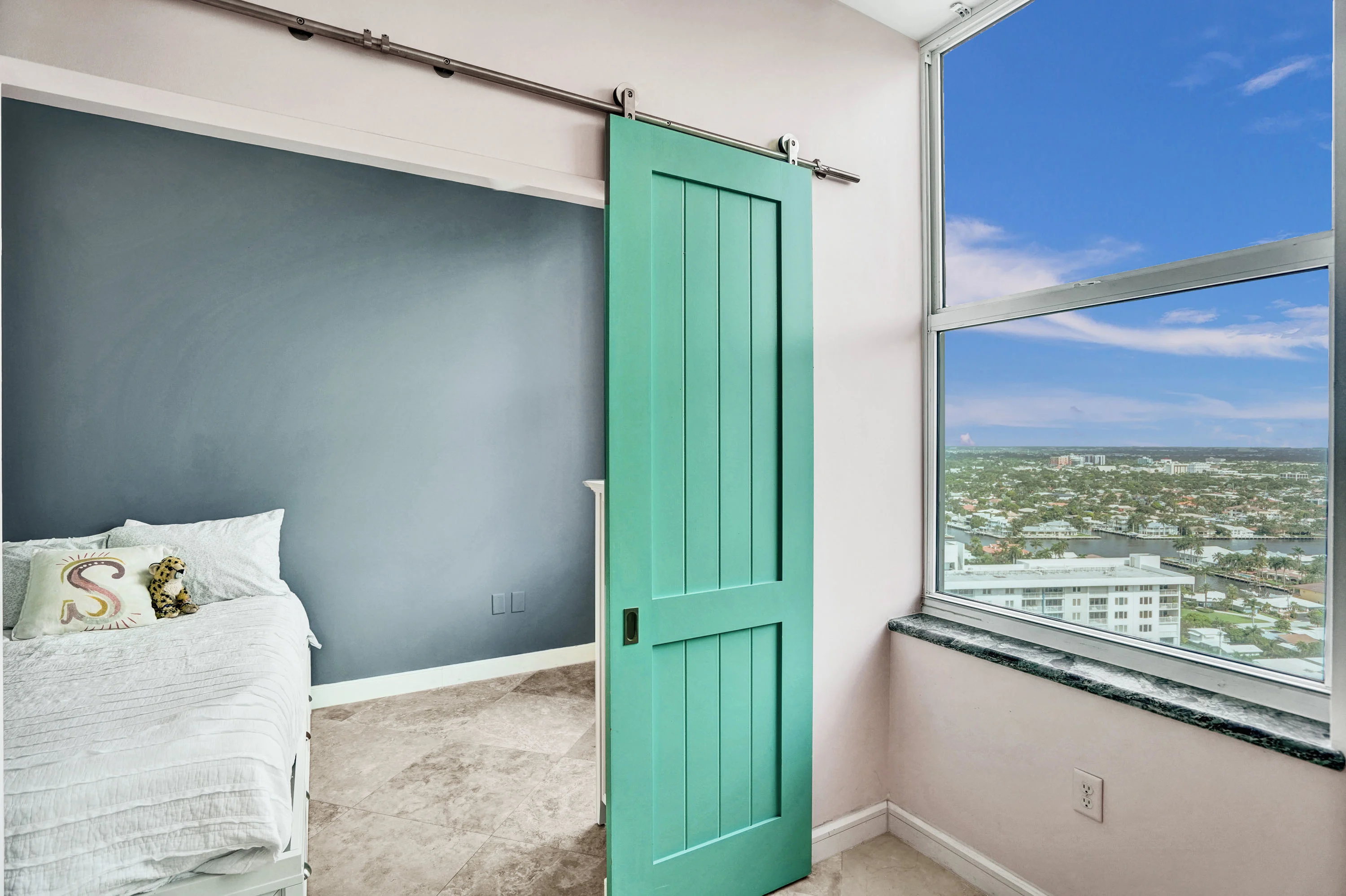 2110 N Ocean Blvd #26D, Fort Lauderdale, Florida  33305 - 2110_N_Ocean_Blvd_29_shlvhv
