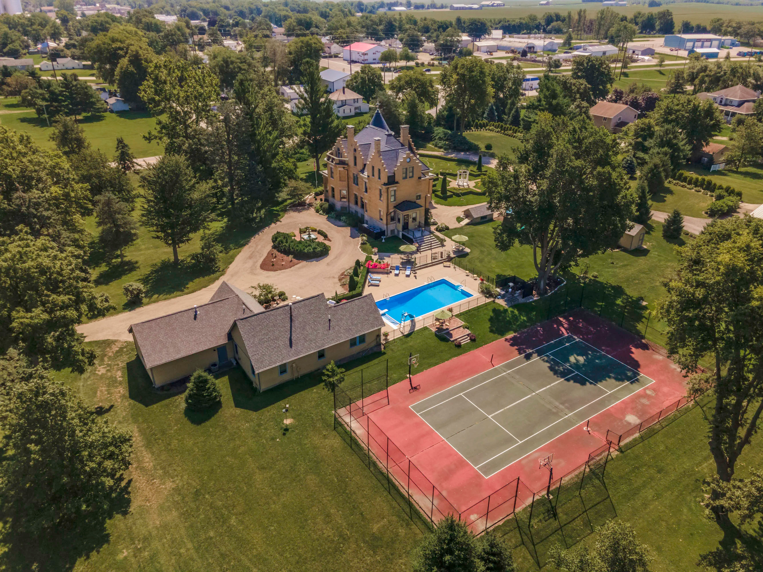 10 N Spencer Street, Lexington, Bloomington-Normal Area, Illinois 61753 - 10_N_Spencer_St_31_mvg8df