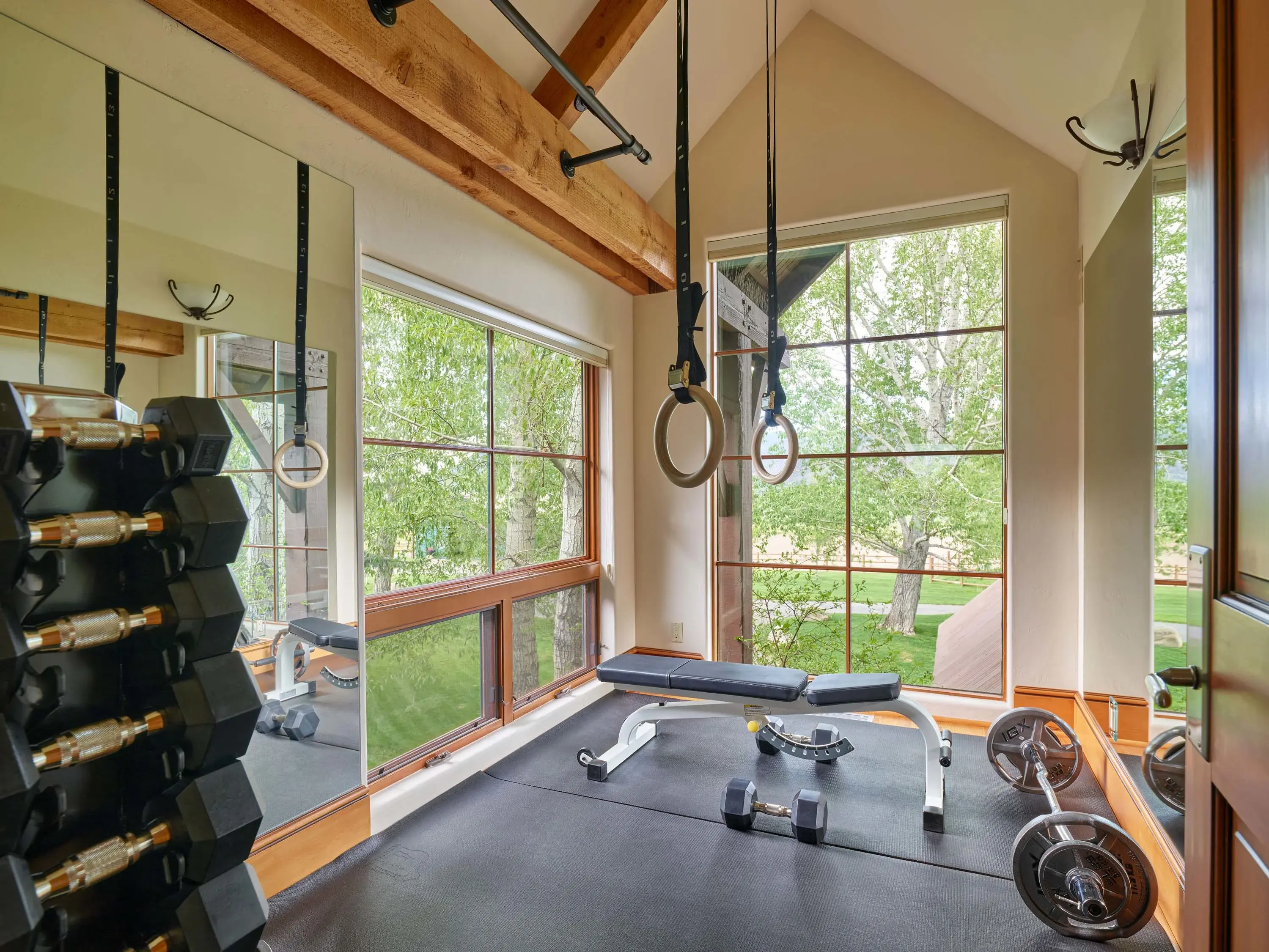 Moonshoot Ranch | 910 White Star Drive, Aspen, Colorado 81611 - 17_Moonshot_Ranch_910_White_Star_Drive_Aspen_CO_81611_q9amru