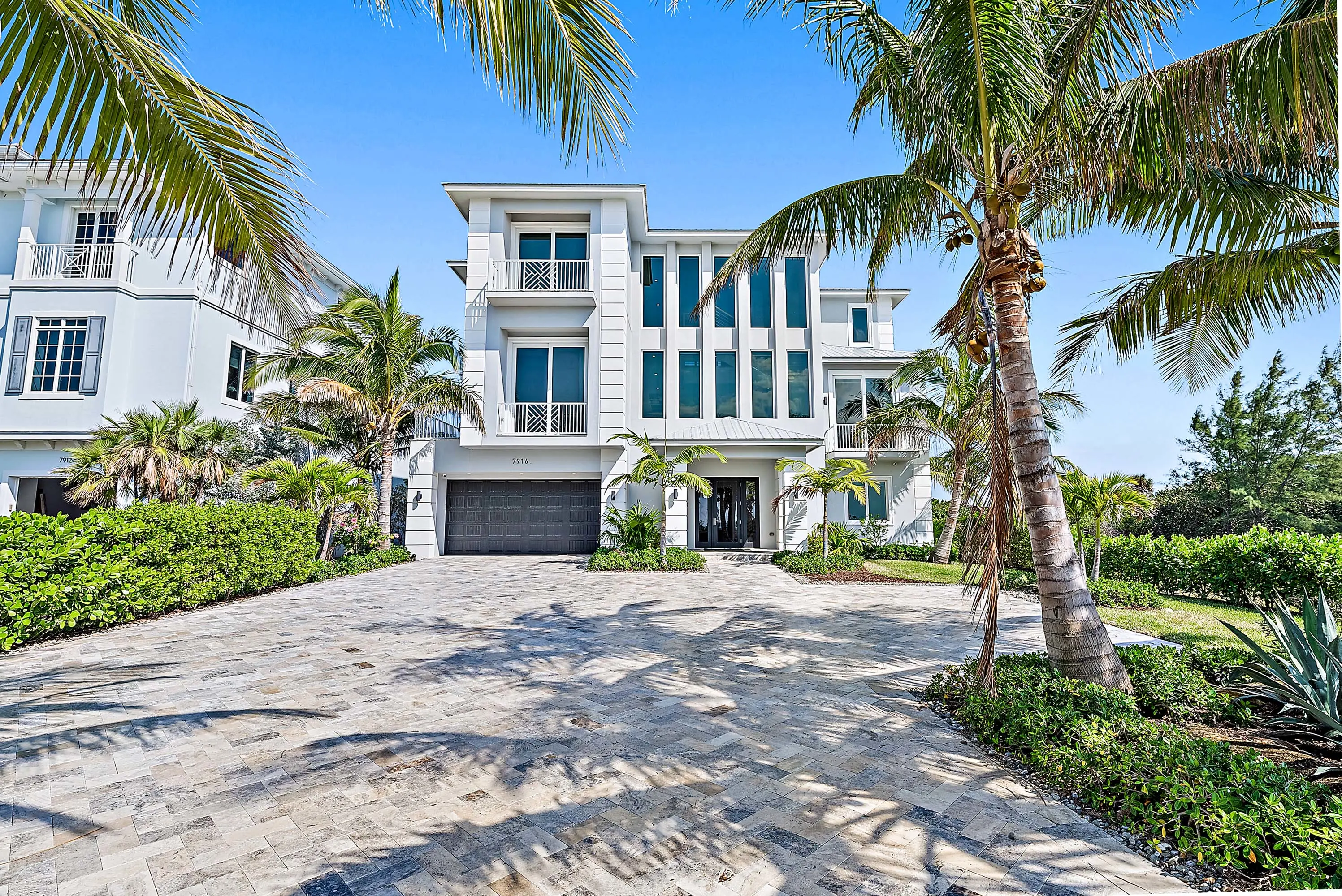 03 7916 South Ocean Drive - Luxury Real Estate - Concierge Auctions