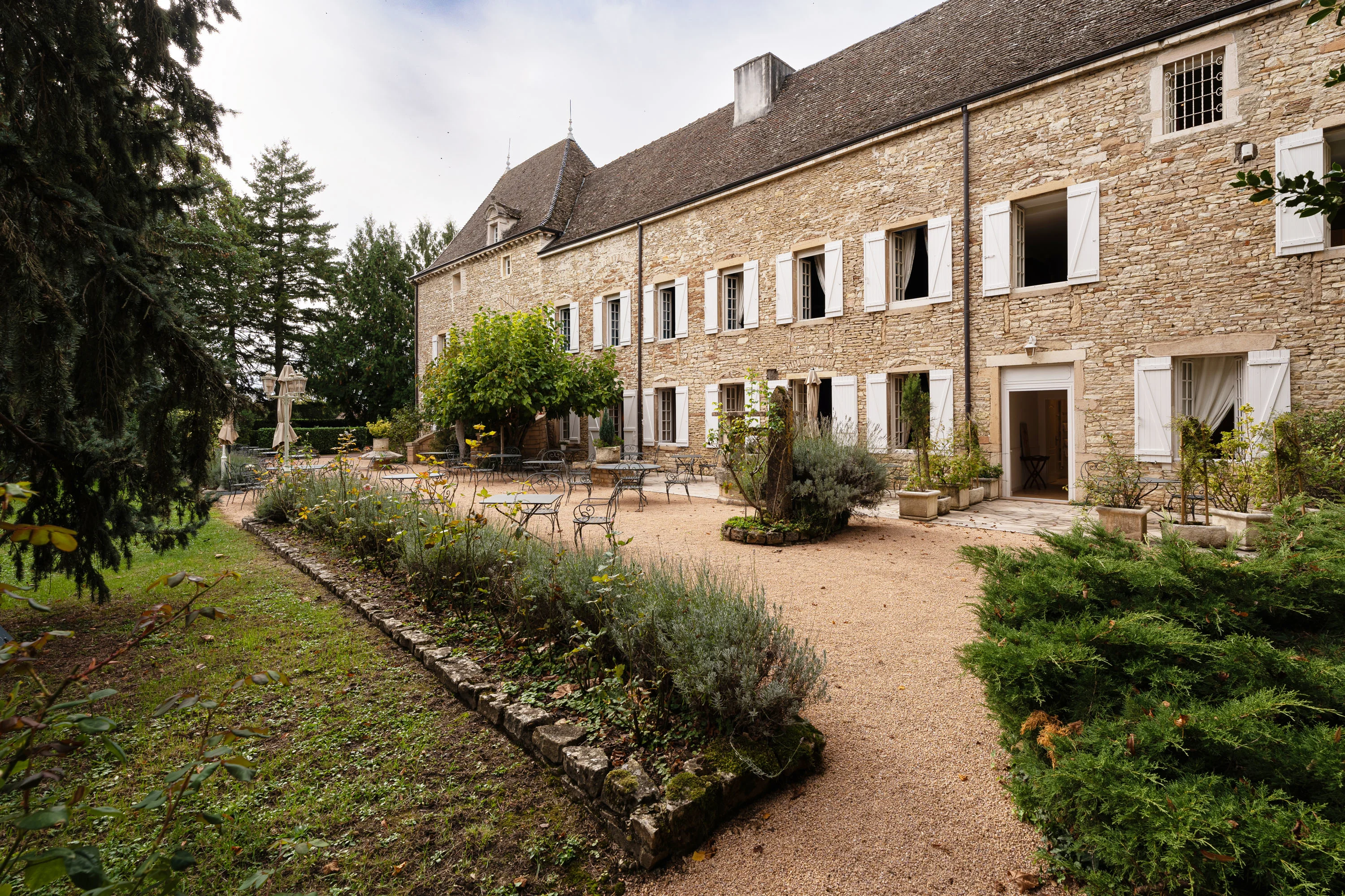 Rue du Glamont, Fleurville, Burgundy , France - Chateau-de-Fleurville29_y2wodp