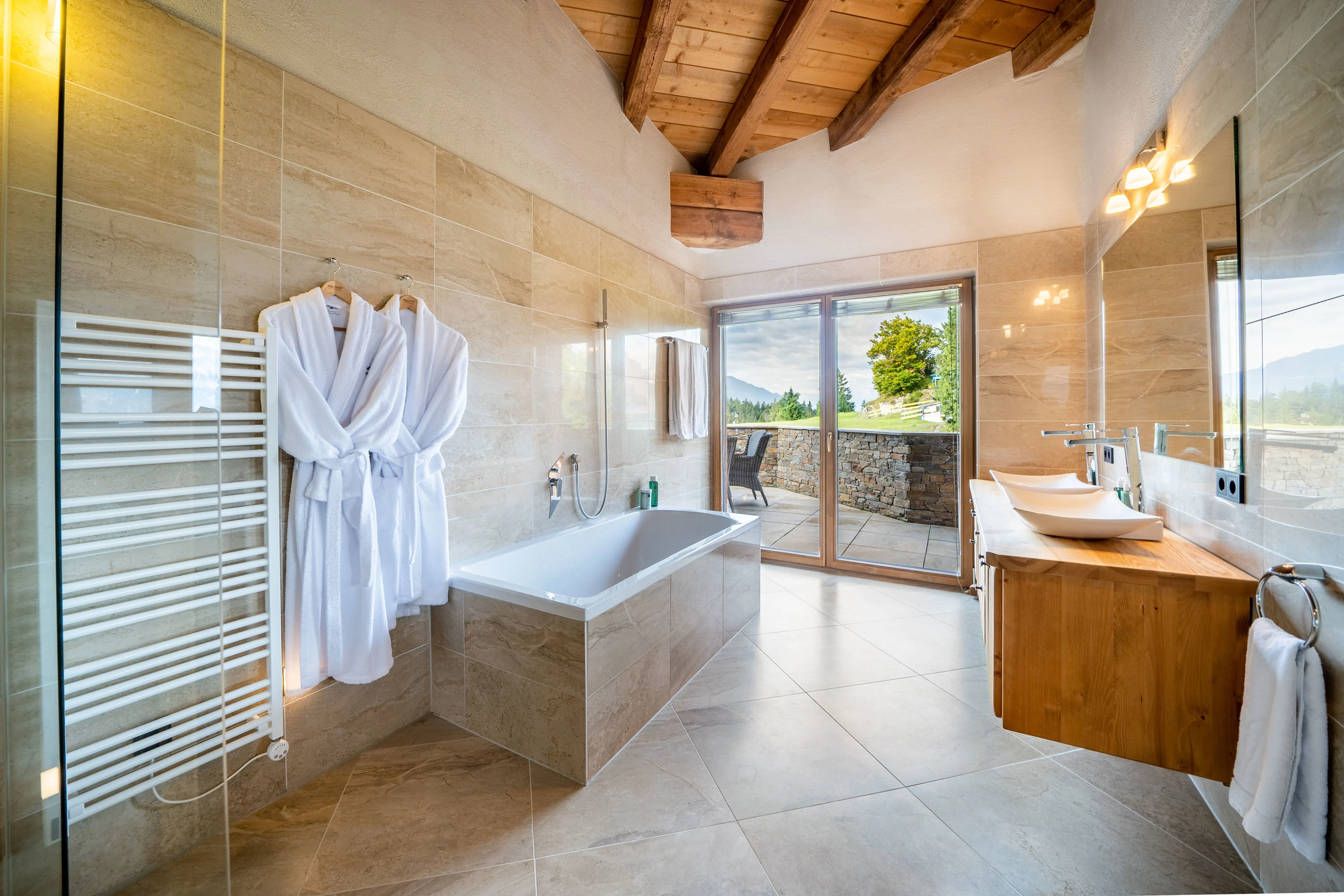 Luxury Mountain Chalet, Seefeld, Austrian Alps, Tirol , Austria - luxury-mountain-chalet-tirol-seefeld-austria37_i1ziet