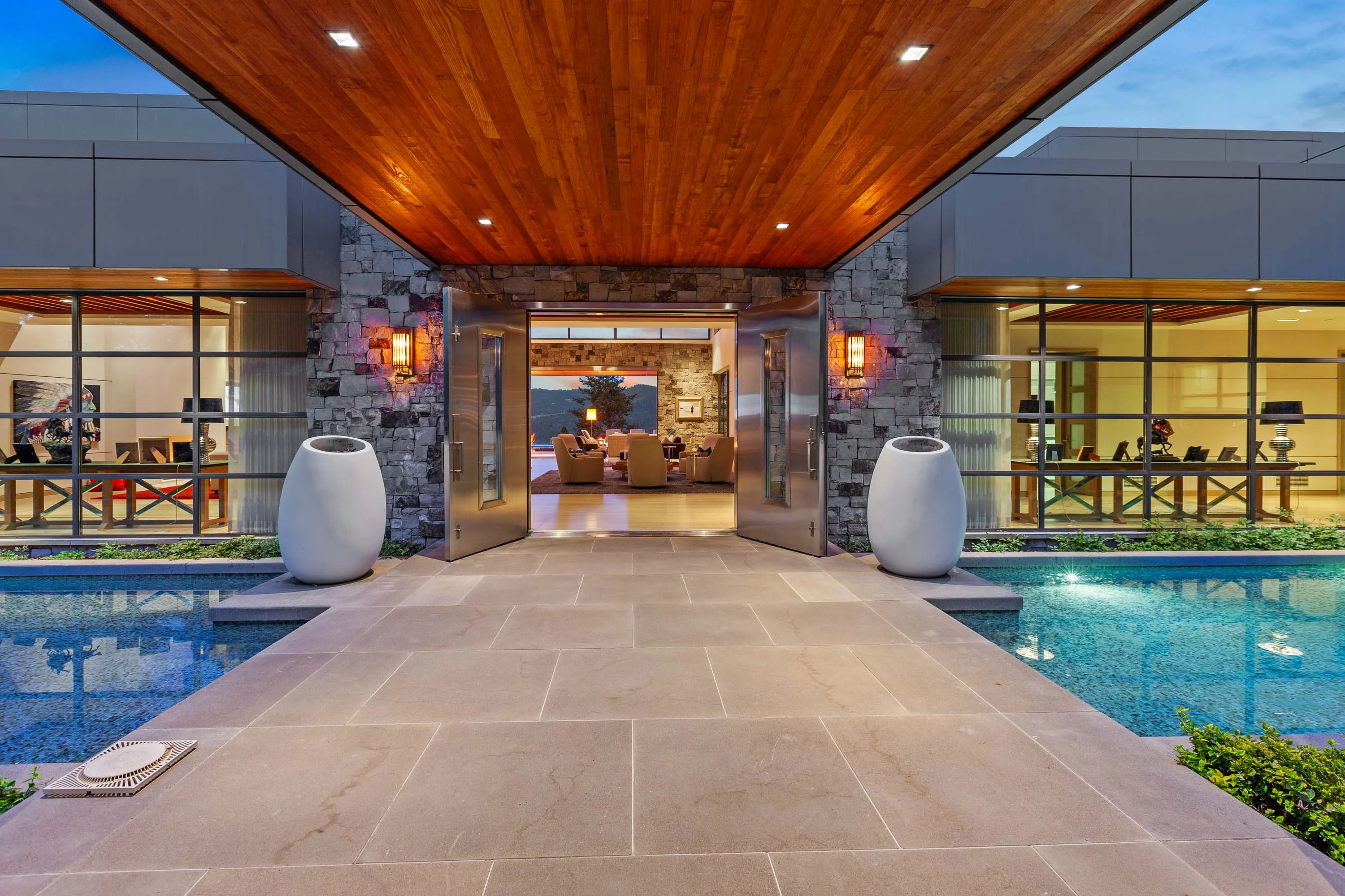 5468 West Carnelian Drive, Pynewoods Estate | The Golf and Lake Club at Black Rock, Coeur d'Alene, Idaho 83814 - 5_-_5468WCarnellanDr_Twilight-1_k9hg9a