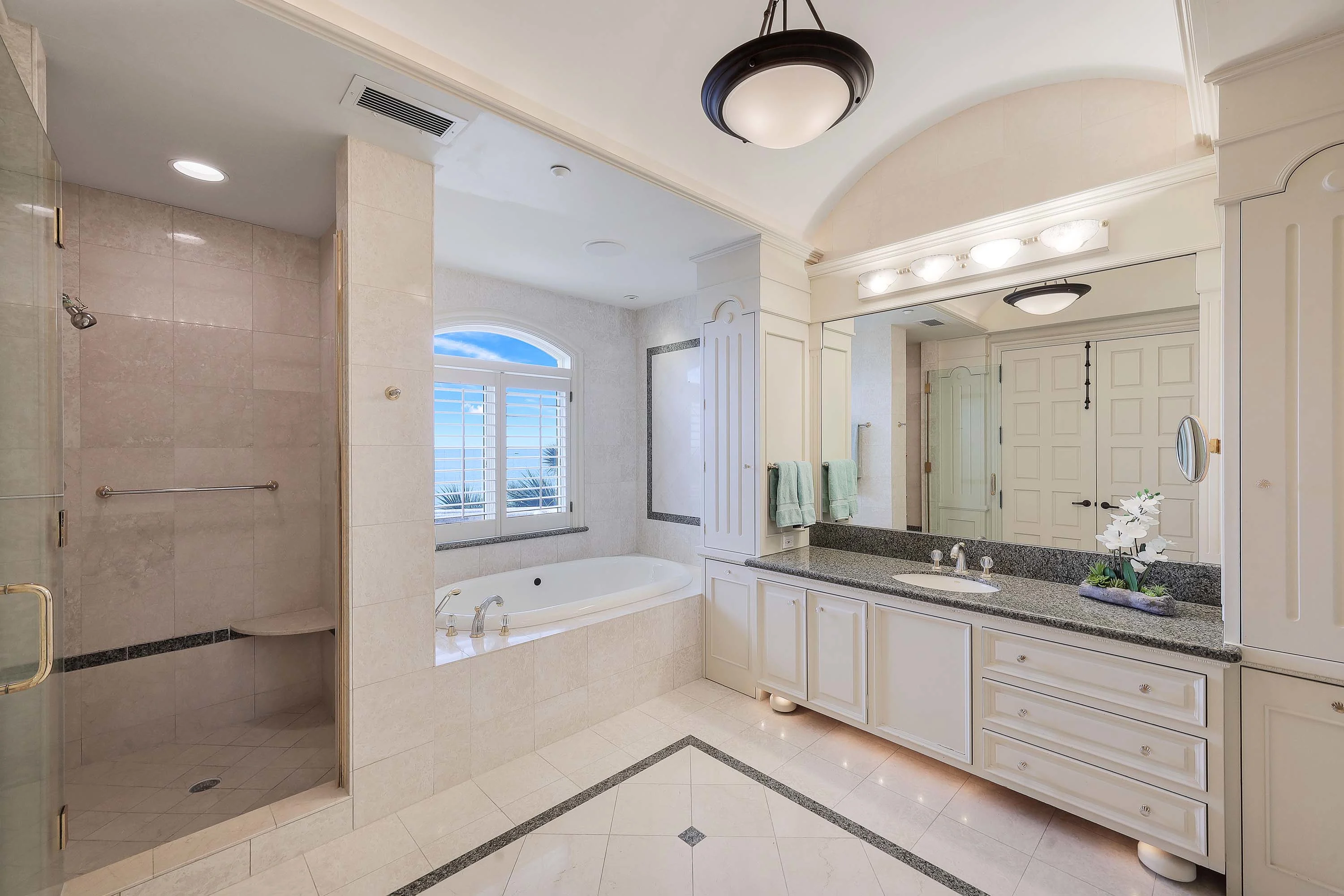 7425 Bay Colony Drive, Naples, Florida 34108 - 20_-_7425_Bay_Colony_Dr_Naples_FL_34108_30_ajvwud