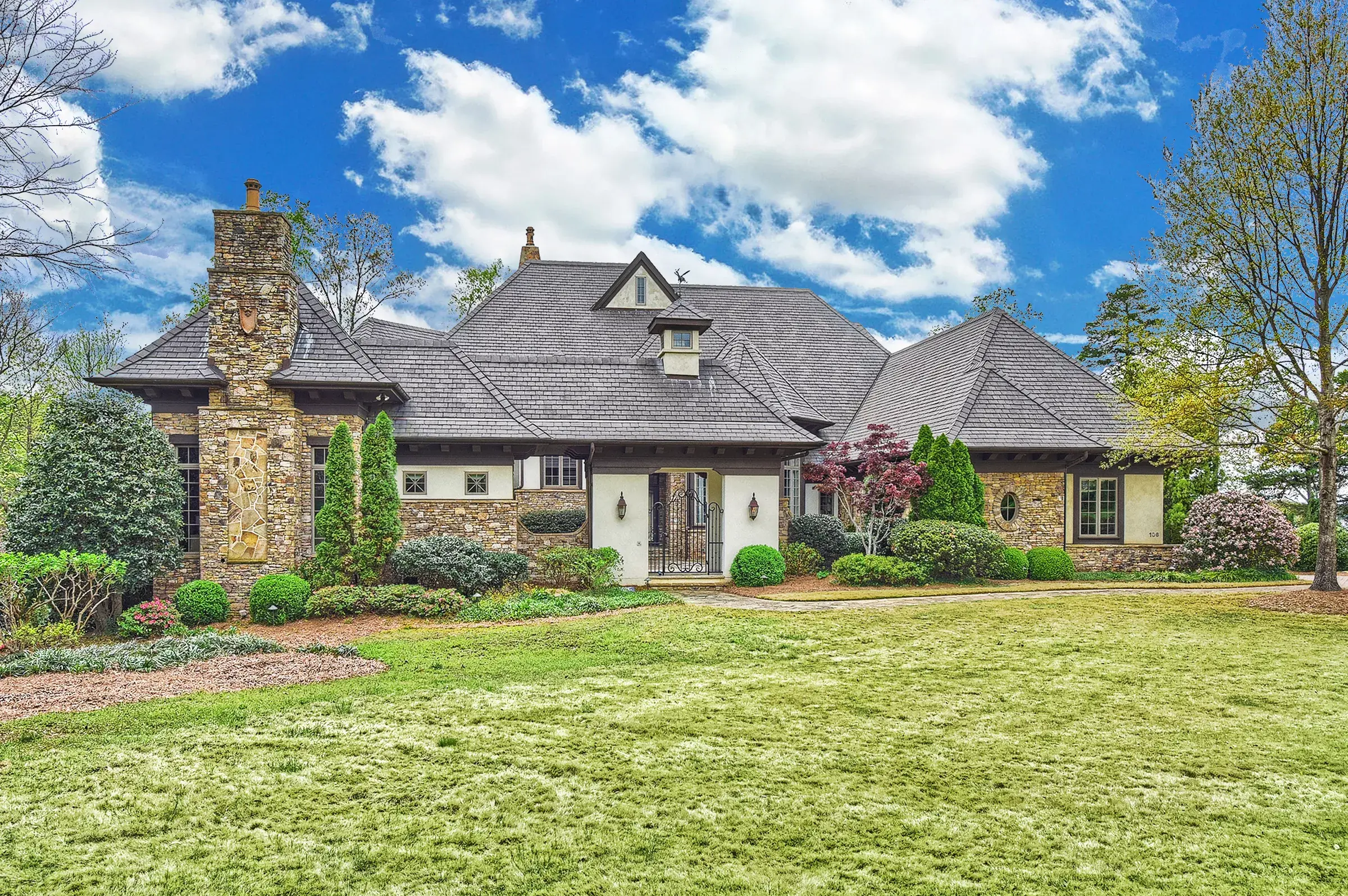 106 Grey Lady Court, Lake Norman, North Carolina 28117 - GRASS_EDIT_106_Grey_Lady_Court_Lake_Norman_North_Carolina02_leeqen