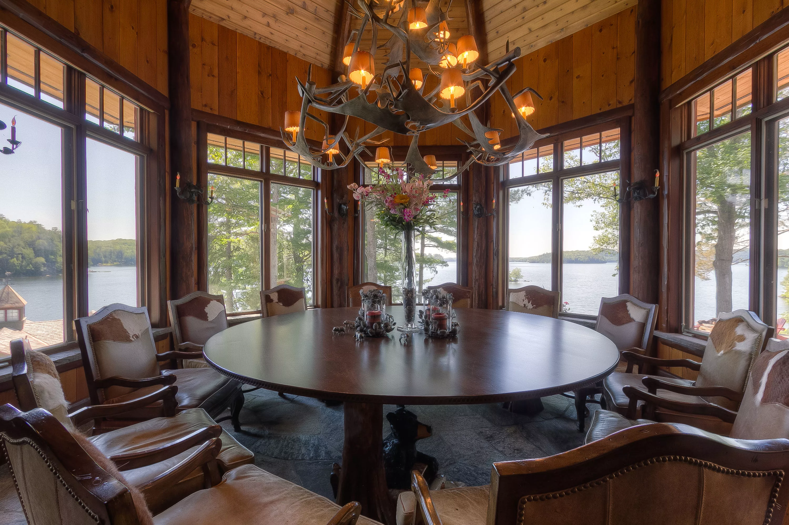 1100 Delbrooke Road, Dwight, Lake of Bays, Ontario , Canada - 1100-delbrooke-road-dwight-lake-of-bays-ontario-canada-10-19-21-05-055_uid5ac