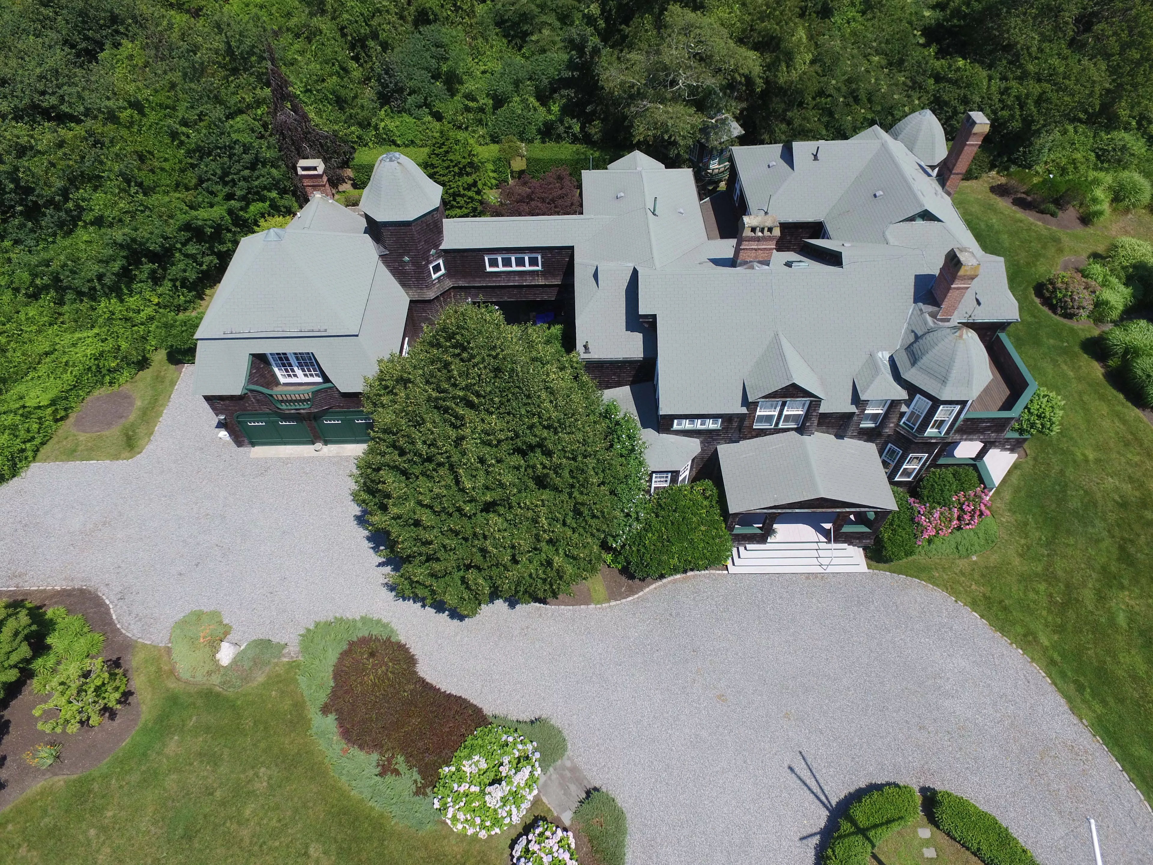 52 Newport Street , Jamestown, Rhode Island 02835 - 52-newport-street-jamestown-rhode-island02_agsi7t