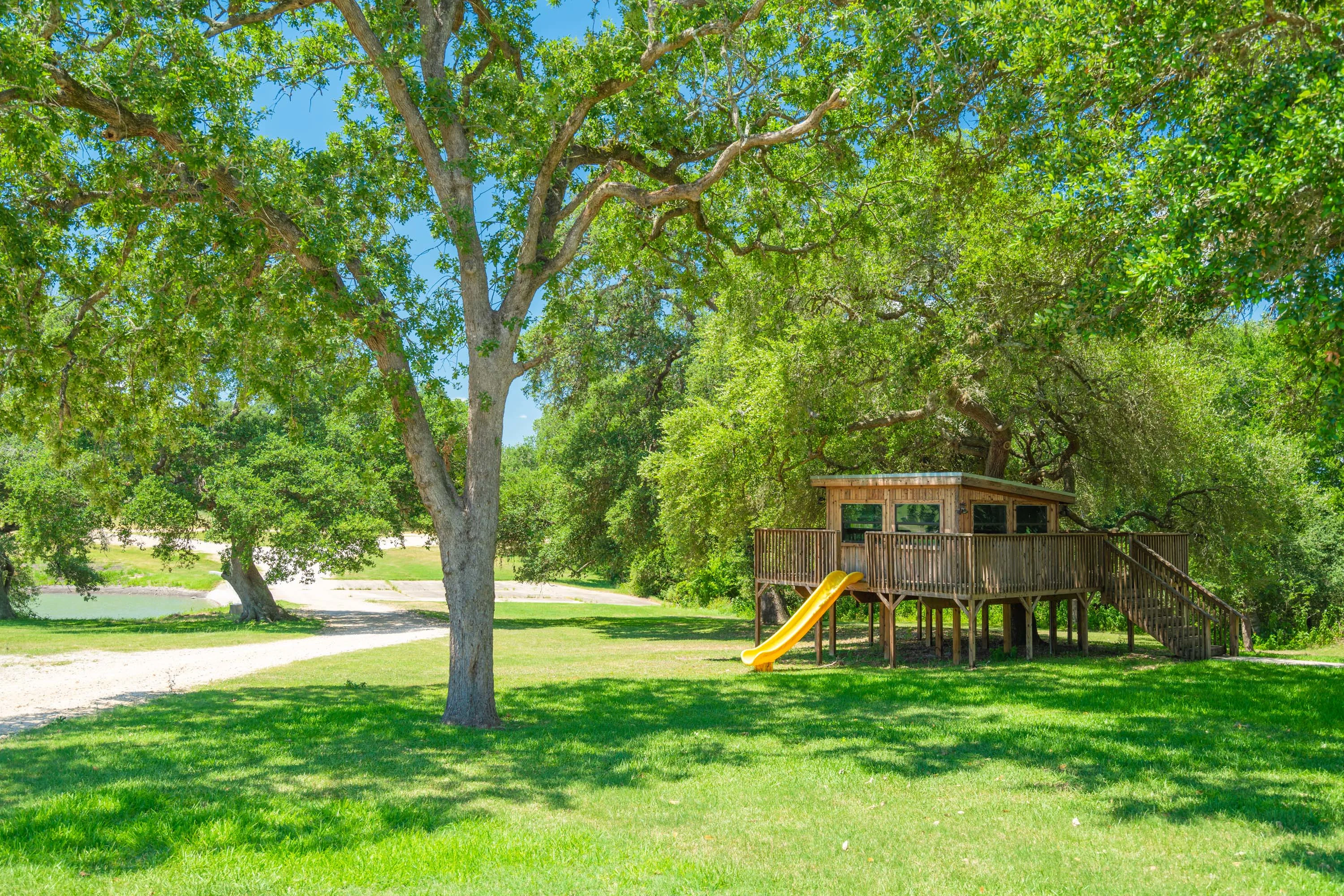 1773 County Road 101, Colorado County, Texas 78934 - 1773-county-road-101-columbus-texas48_ehcii8