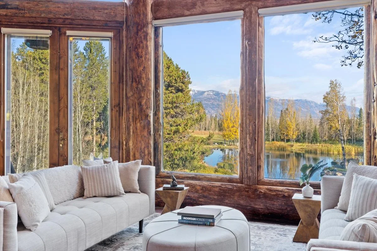 Singing Trees | 3355 South Fall Creek Road, Wilson, Jackson Hole Area, Wyoming 83014 - 7_-_Fall_foliage_great_room_2_t1un48