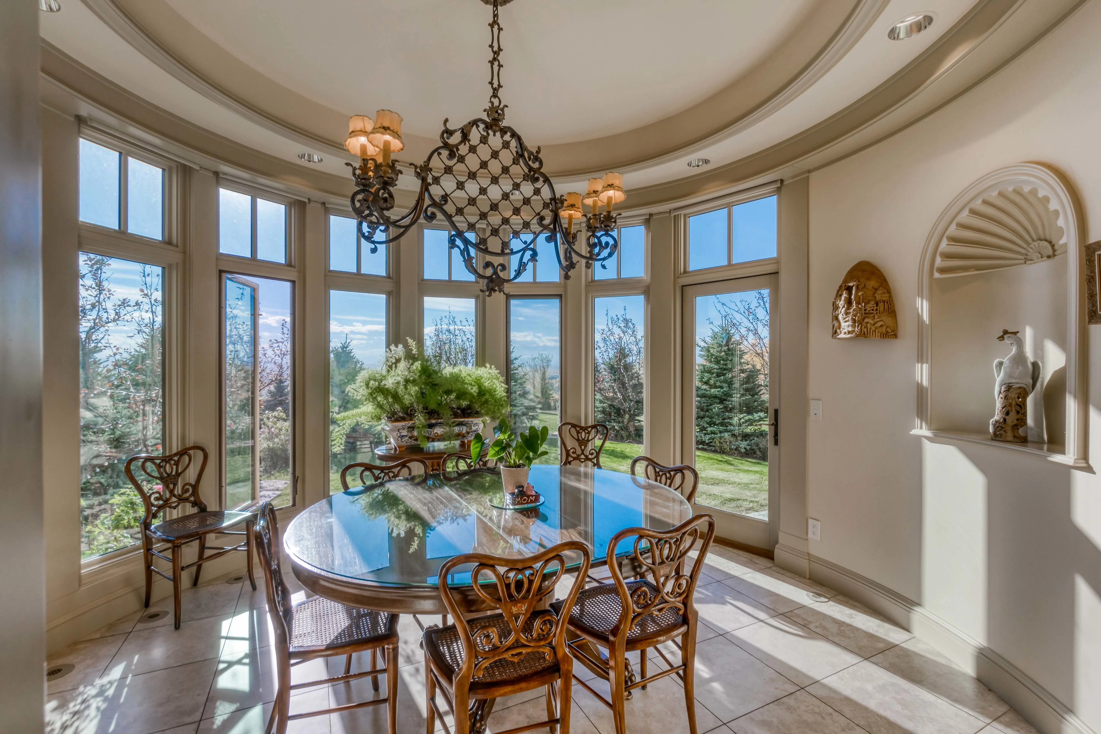 25130 Escarpment Ridge View, Calgary, Alberta, Alberta T3Z 3M7, Canada - 25130-escarpment-ridge-view-calgary-alberta-canada_11_icfmwo