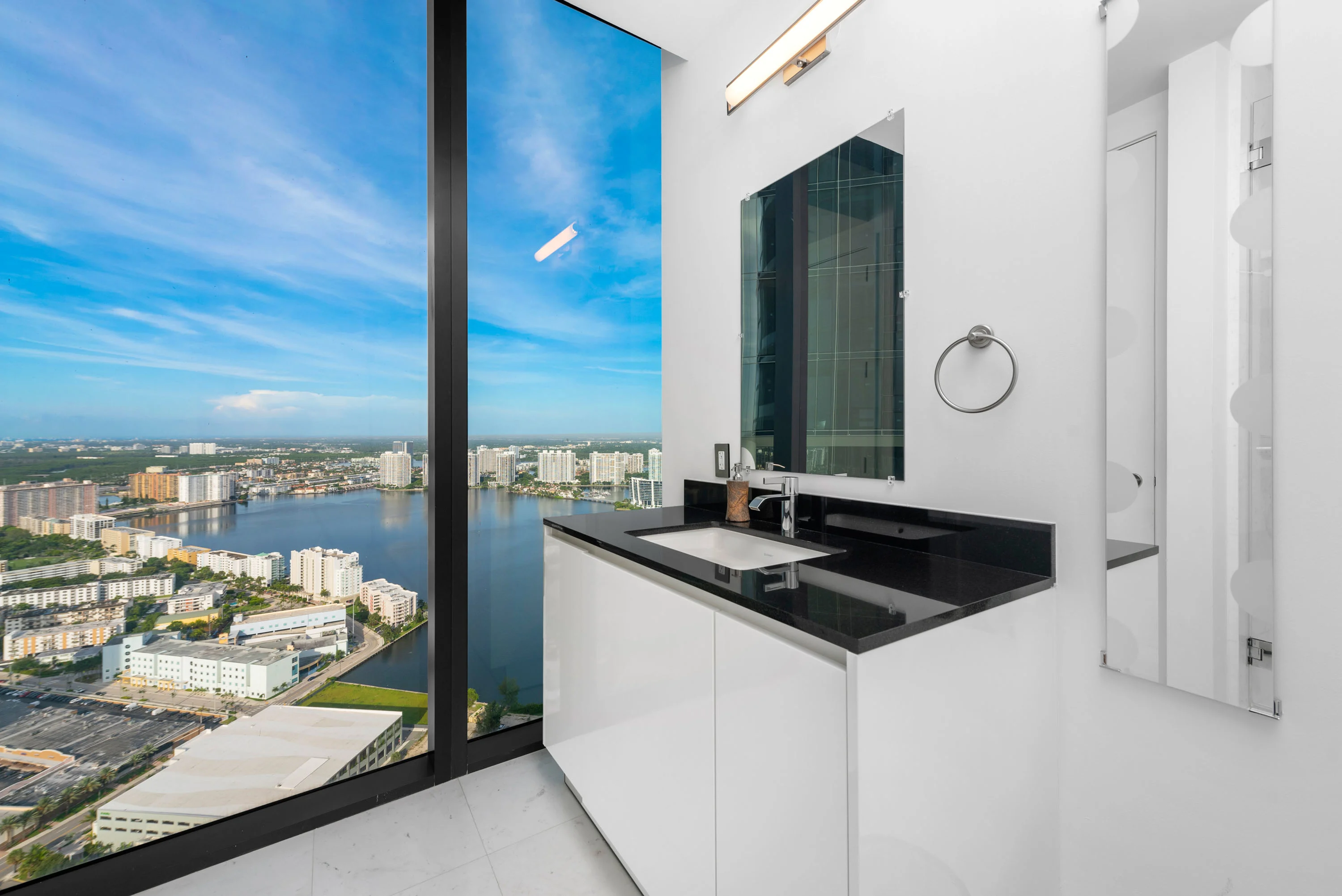 18555 Collins Ave, Apt 4603, Porsche Design Tower, Miami, Florida 33160 - 18555-collins-avenue-apartment-4603-sunny-isles-beach-florida33_qsaefn