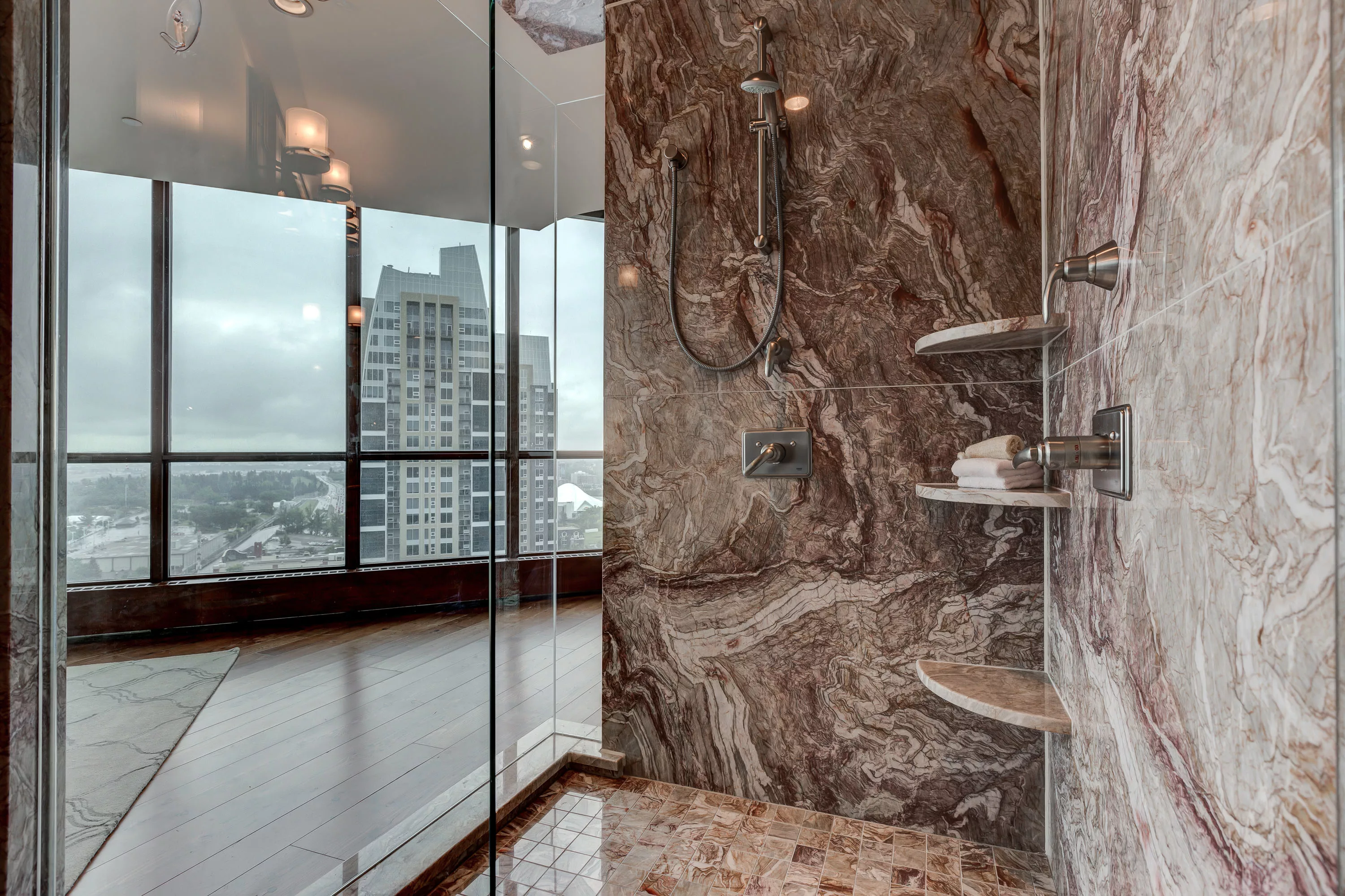 2601, 220 12th Avenue Southeast, Calgary, Alberta T2G 0R5, Canada - 2601-220-12th-avenue-southeast-calgary-alberta26_blerib