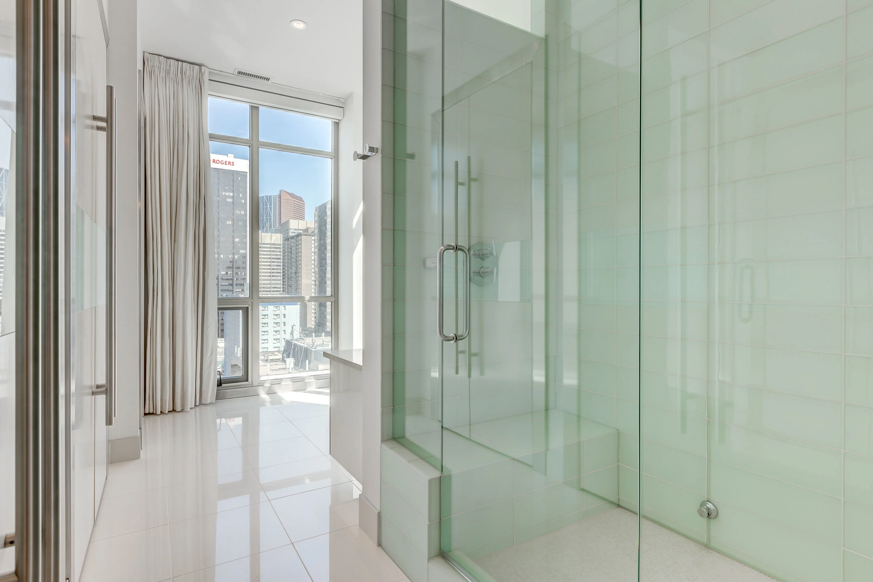 701 3rd Avenue SW, #1101, Calgary, Alberta T2P 5R3, Canada - 701-3rd-avenue-sw-1101-calgary-alberta-canada41_eo19ua