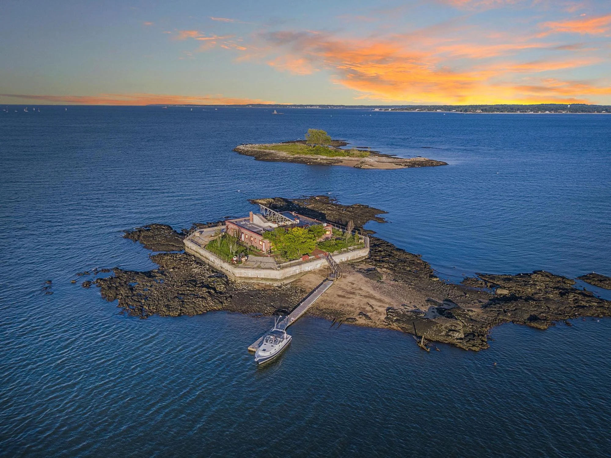 1 Columbia Island, New Rochelle, New York 10805 - 1-columbia-island-new-rochelle-new-york01_ng4mhm