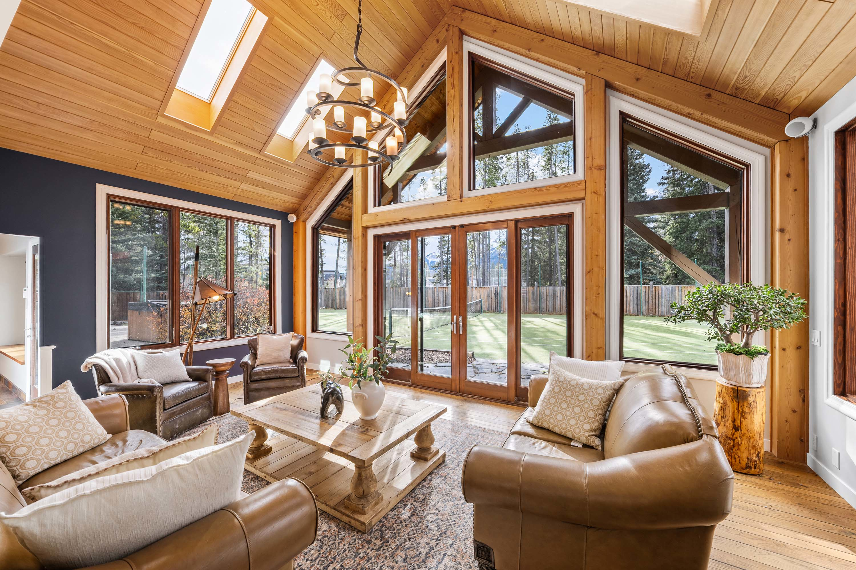 16 5 Woodside Lane, Canmore, Alberta T1W 1T1 - Luxury Real Estate - Concierge Auctions