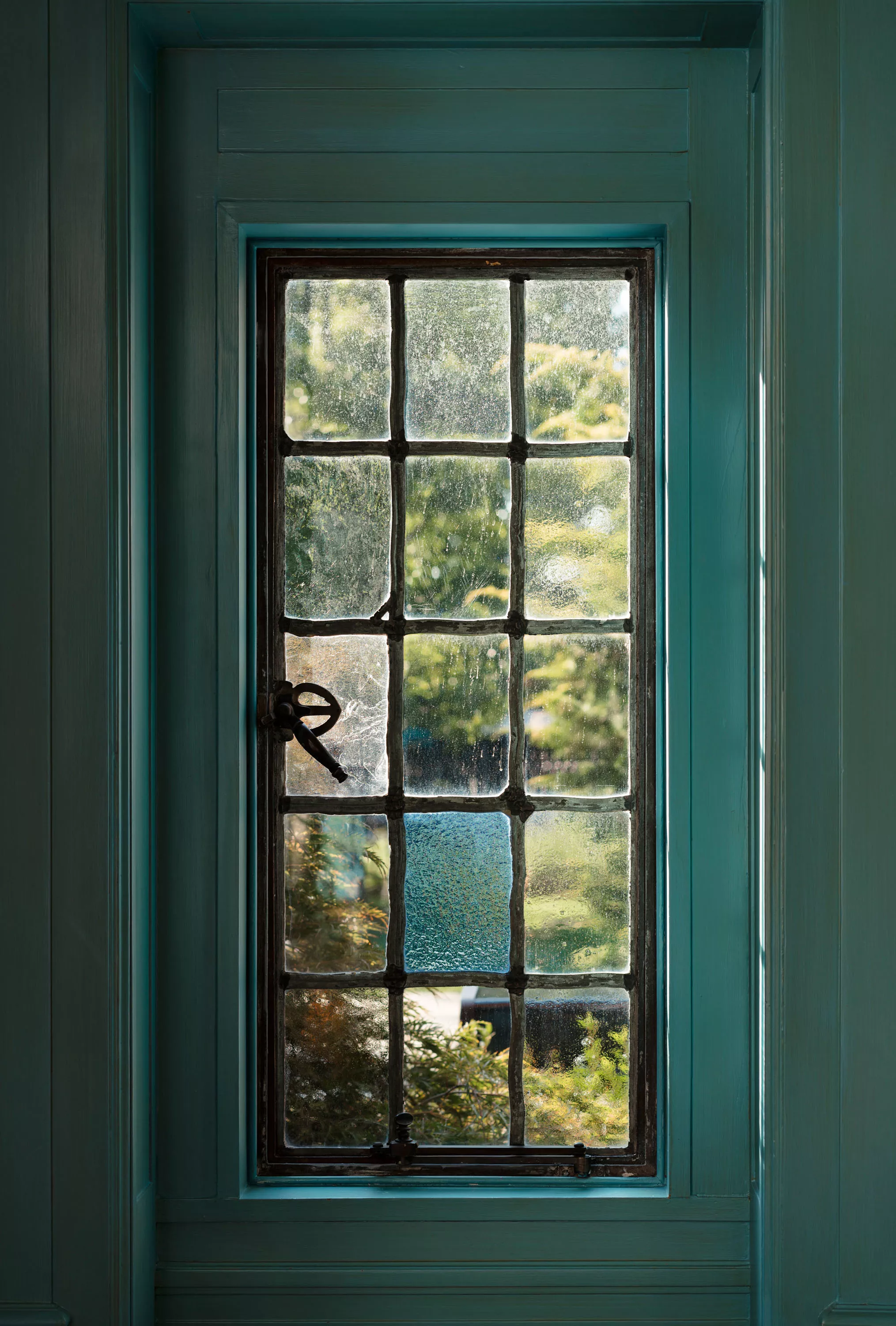 707 Weaver St., Larchmont, New York 10538 - 707-weaver-st-larchomont-ny-18-22-15-09-099_mo3iwc