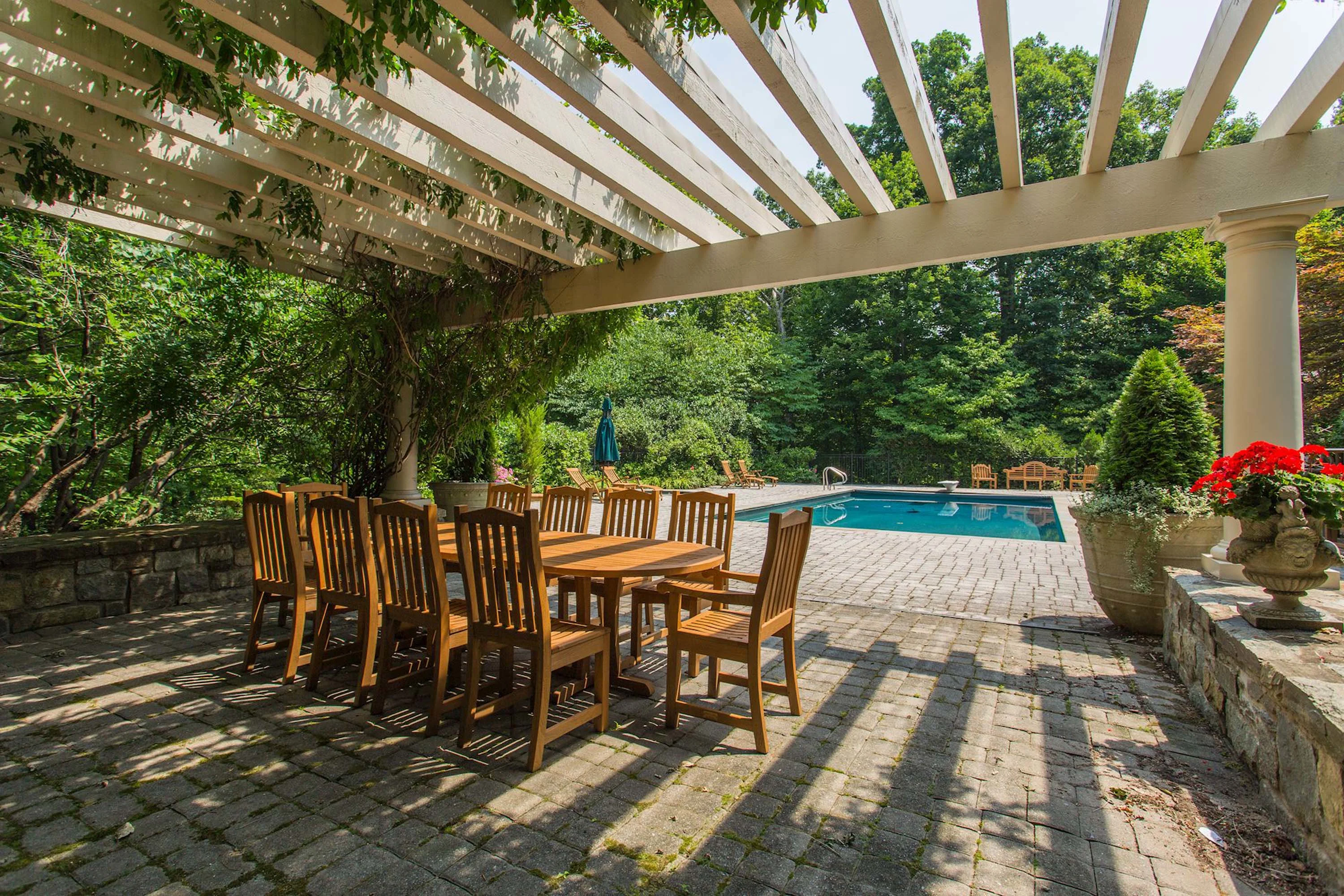 7984 Georgetown Pike, Near Washington D.C., Virginia 22102 - 7984-georgetown-pike-mclean-virginia53_ani587