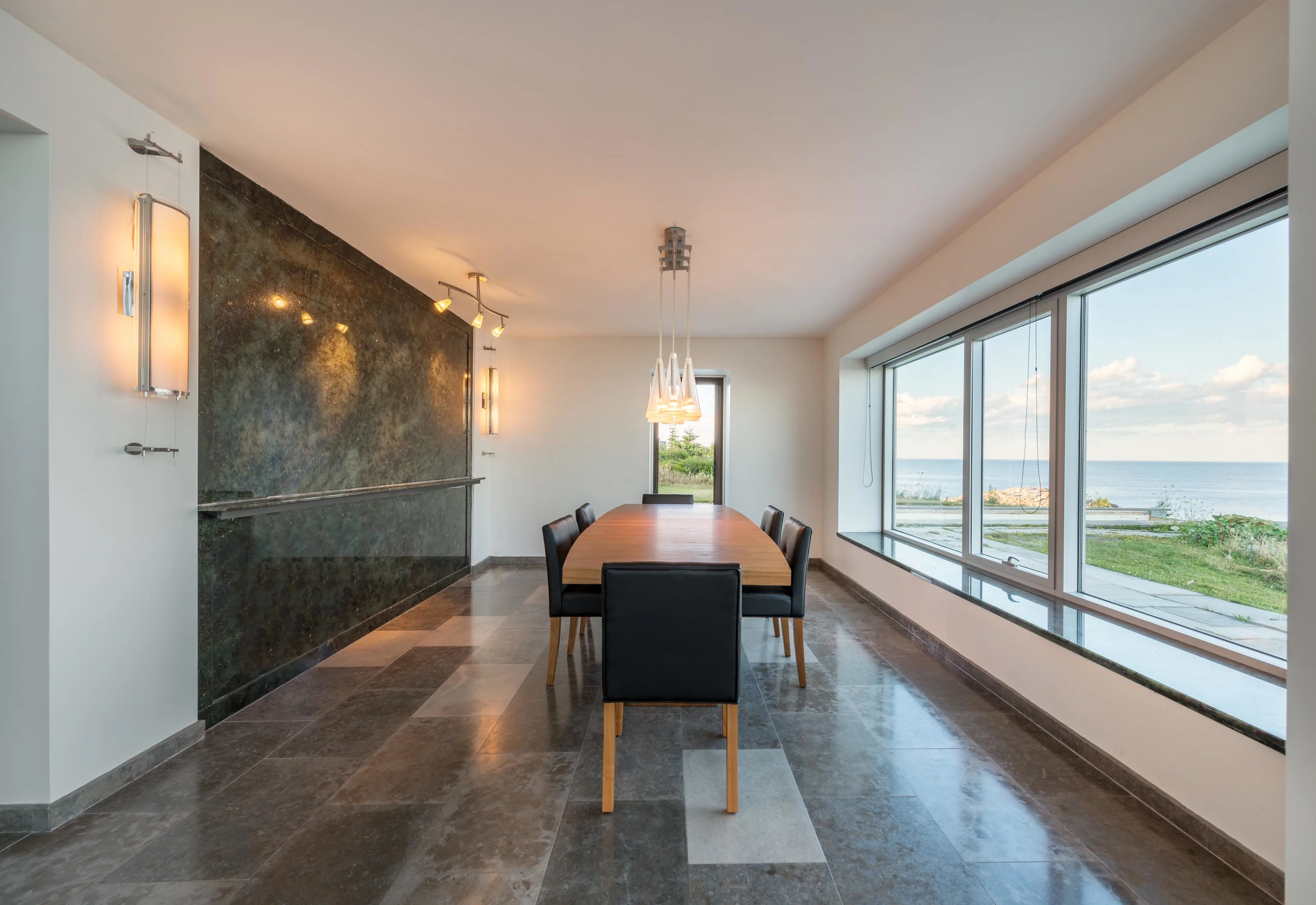 137 Gannet Lane, Near Halifax, Nova Scotia, Nova Scotia B3B 3H4, Canada - 137-gannet-lane-duncans-cove-nova-scotia-canada13_uqzy4d