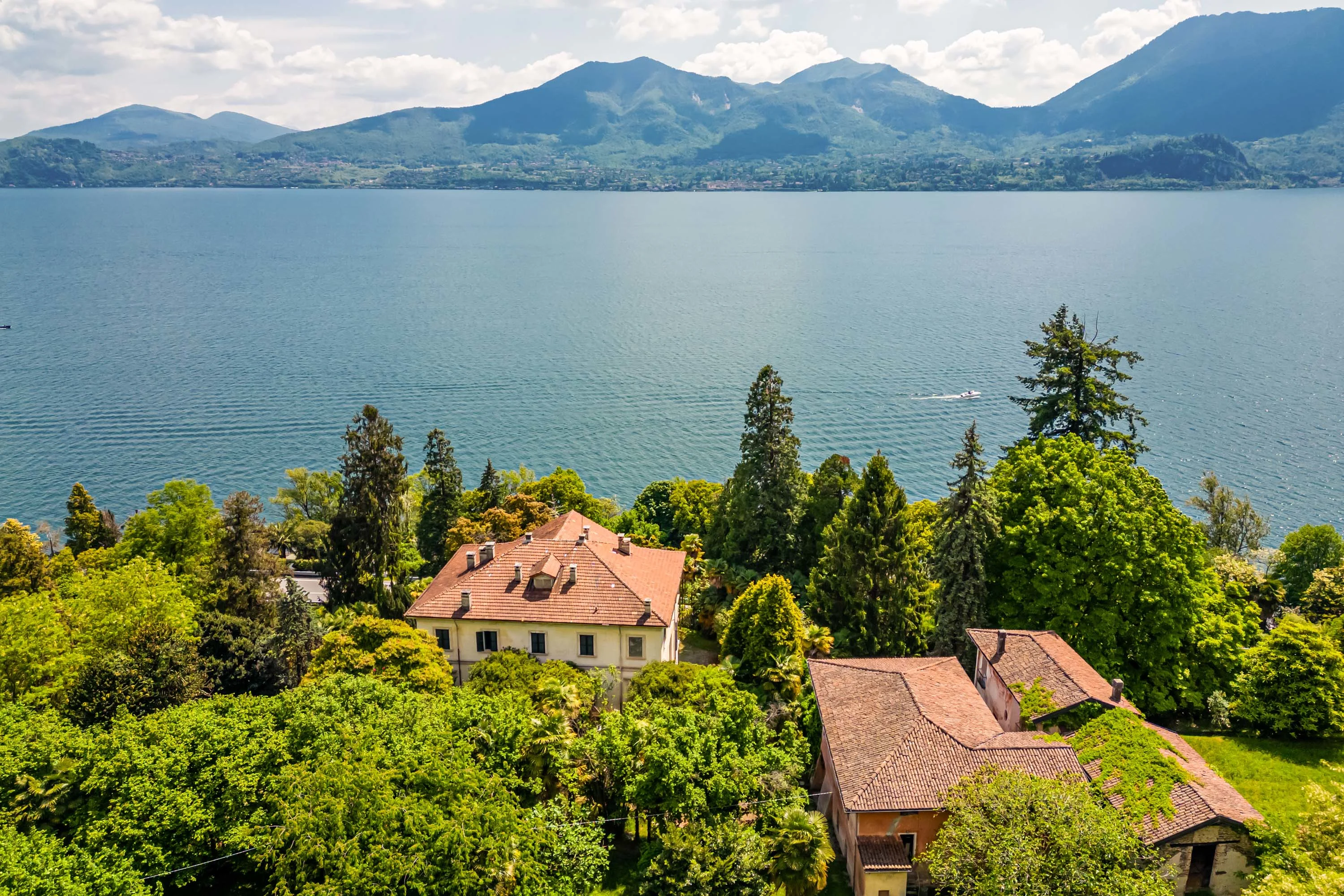 Villa la Solitudine, Lake Maggiore, Oggebbio, Piedmont , Italy - 23_-_DJI_0047_wrxsqx