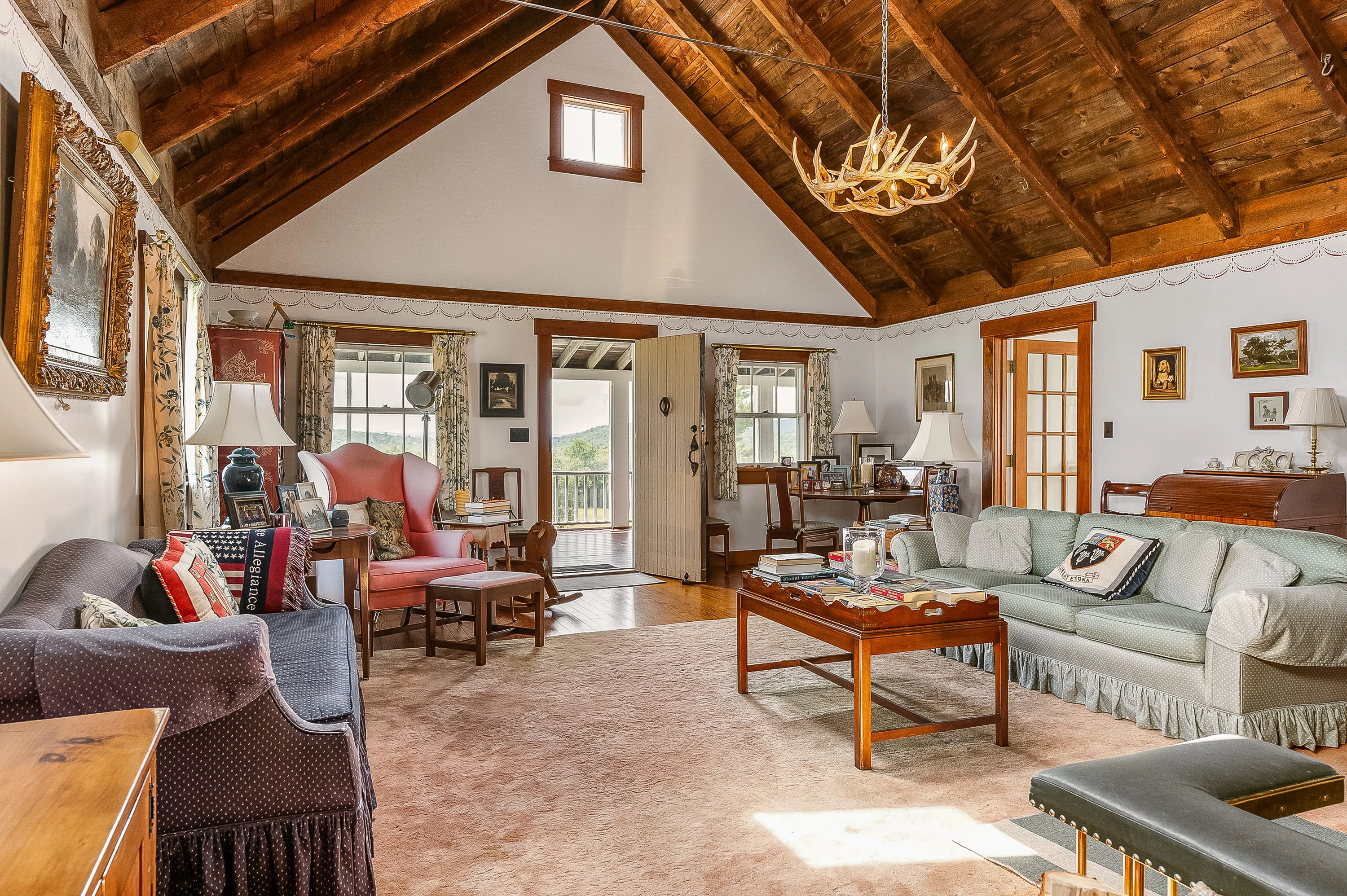 house on the hill　80 70 80 Breezy Hill Road, Wilmot, Near Lake Sunapee, New Hampshire