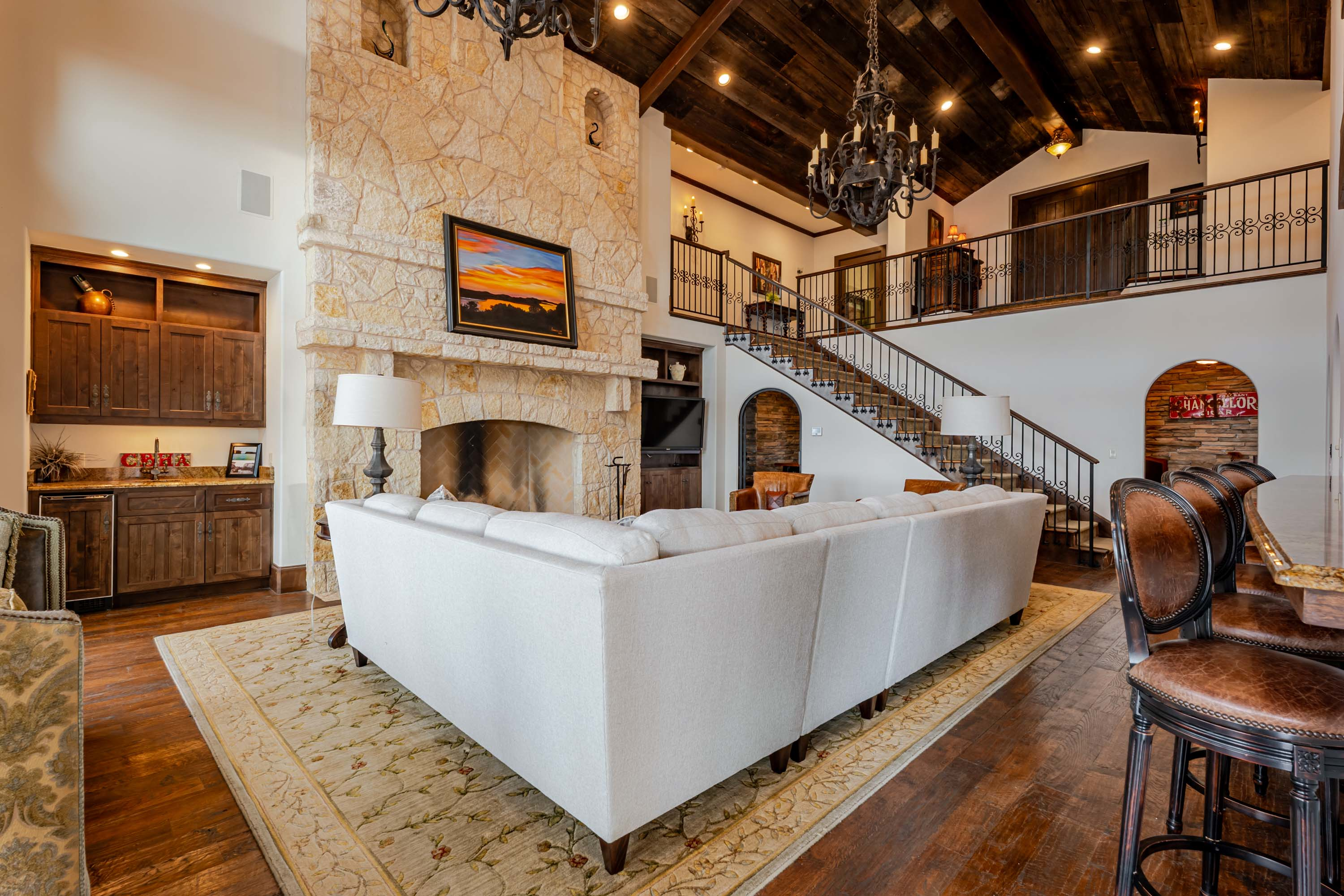 04.5 1011 Lakeview Point Drive - Luxury Real Estate - Concierge Auctions