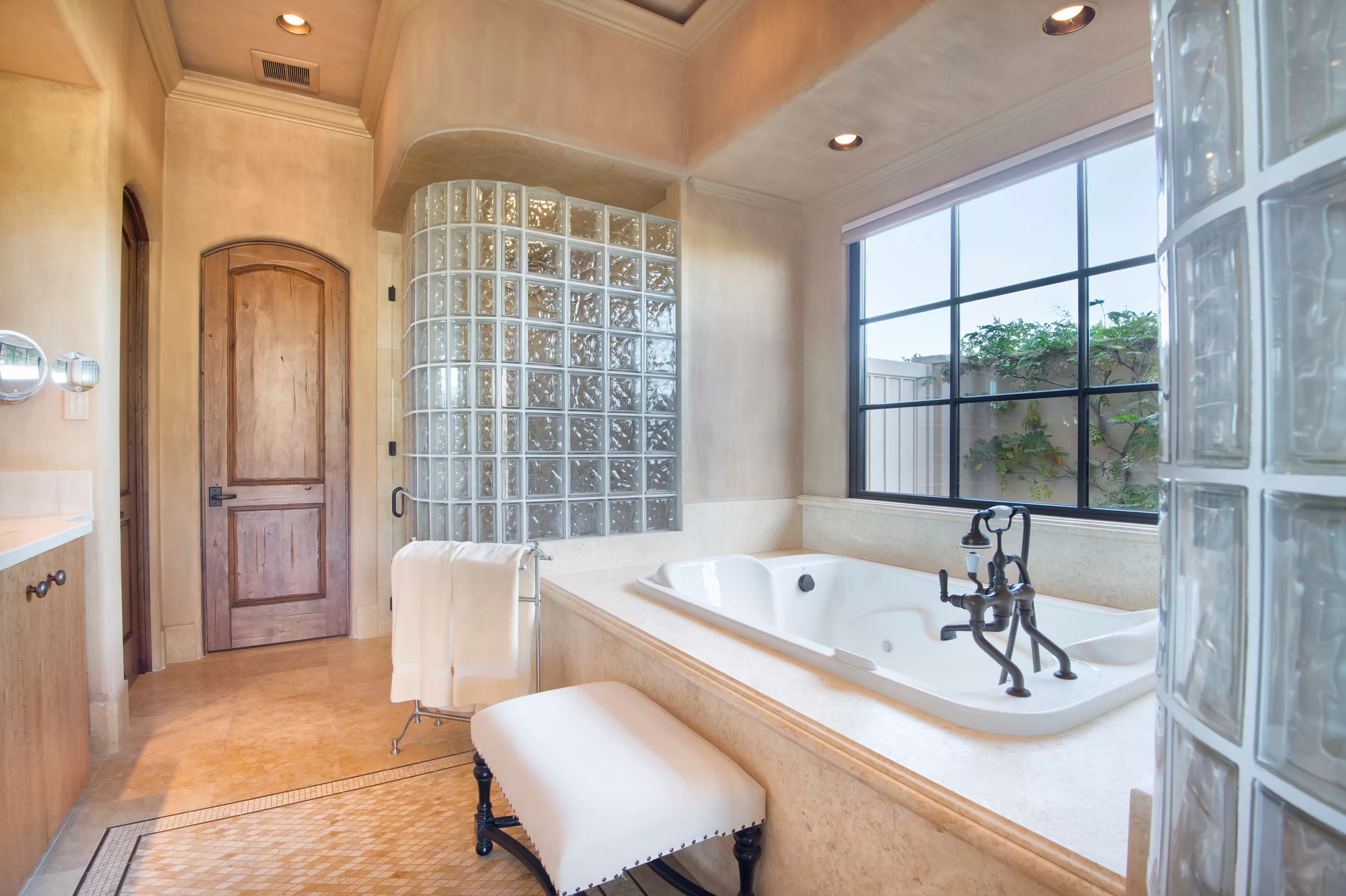 50938 Desert Arroyo Trail, Palm Springs, California 92210 - 50938-desert-arroyo-trail-indian-wells-ca-09-25-20-36-3636_j8wolv