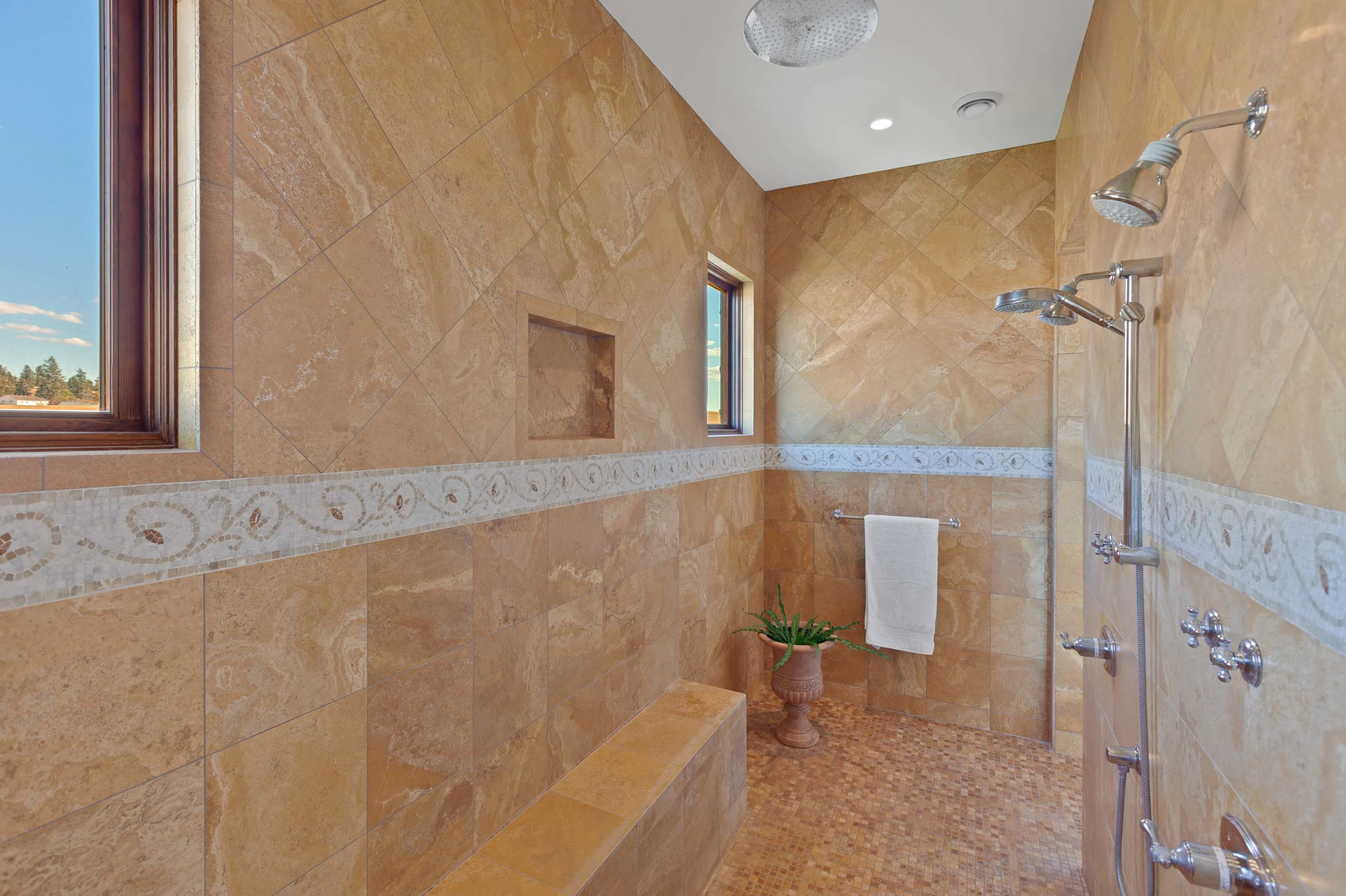 8719 South Palouse, Spokane, Washington 99223 - 18_-_18719SPalouseHwy-27_o8rx0a