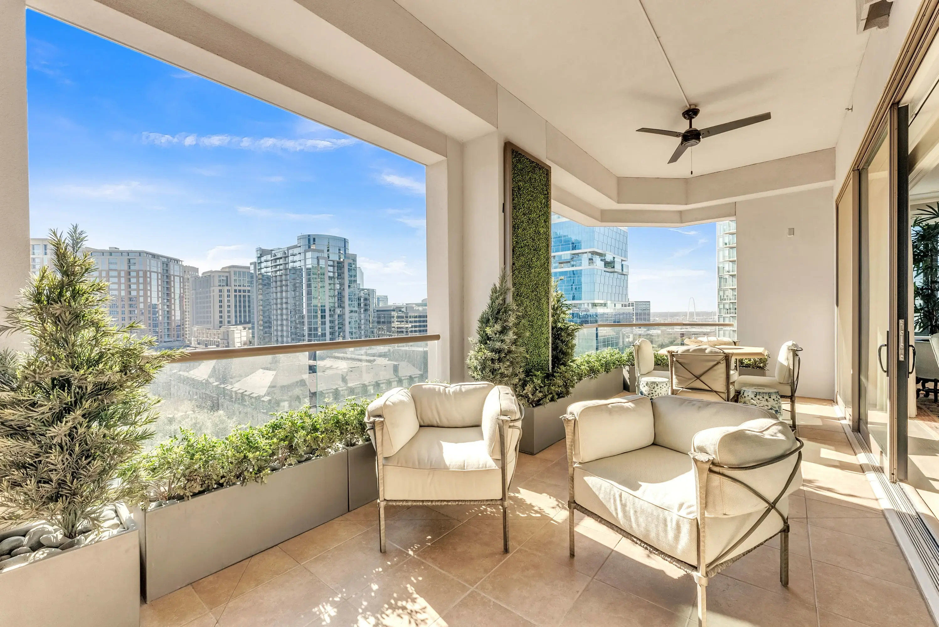 2300 Wolf Street #8BC, Dallas, Texas 75201 - 2300_Wolf_Street_03_dmn1pm