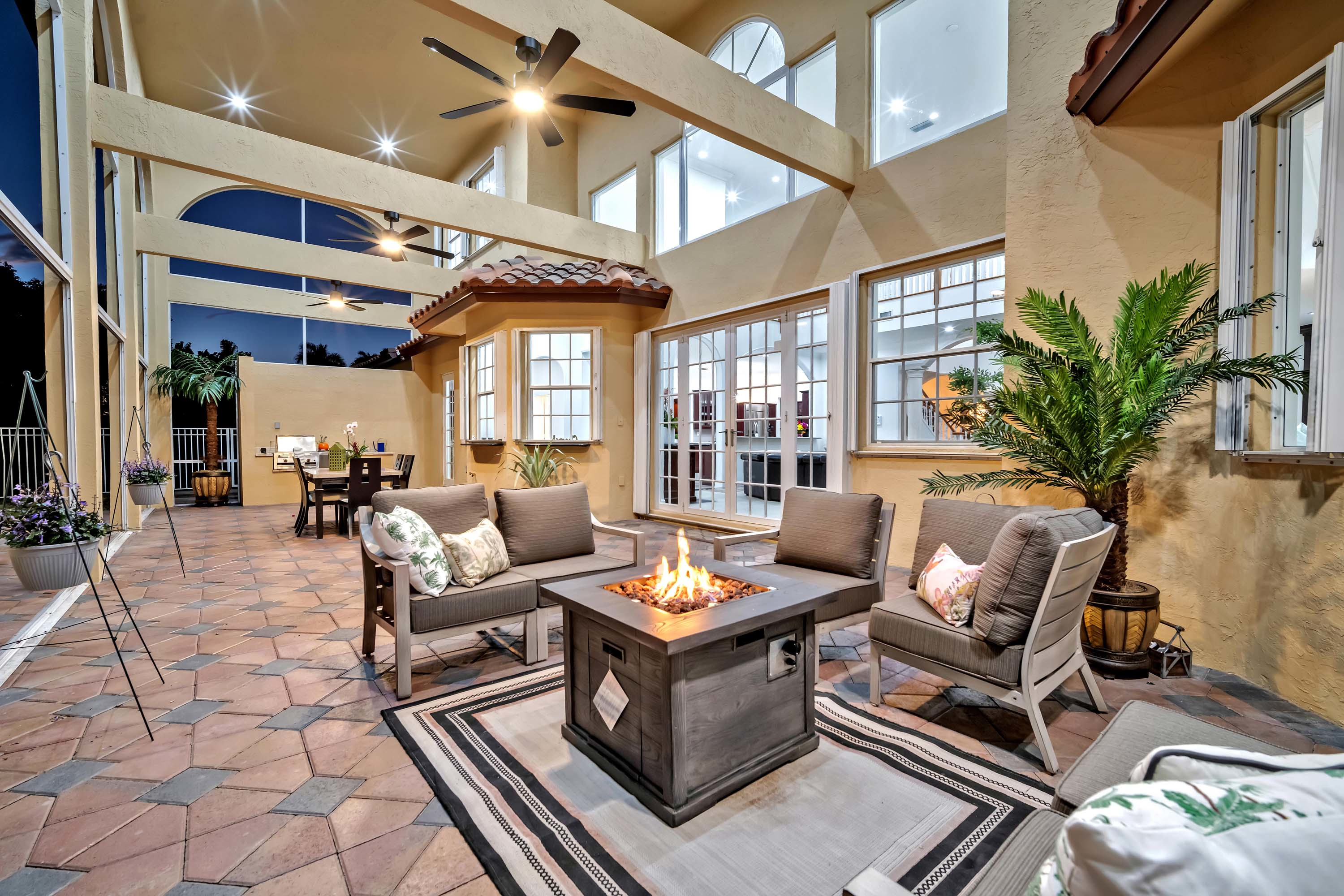 43 3855 Windmill Lake Road - Luxury Real Estate - Concierge Auctions