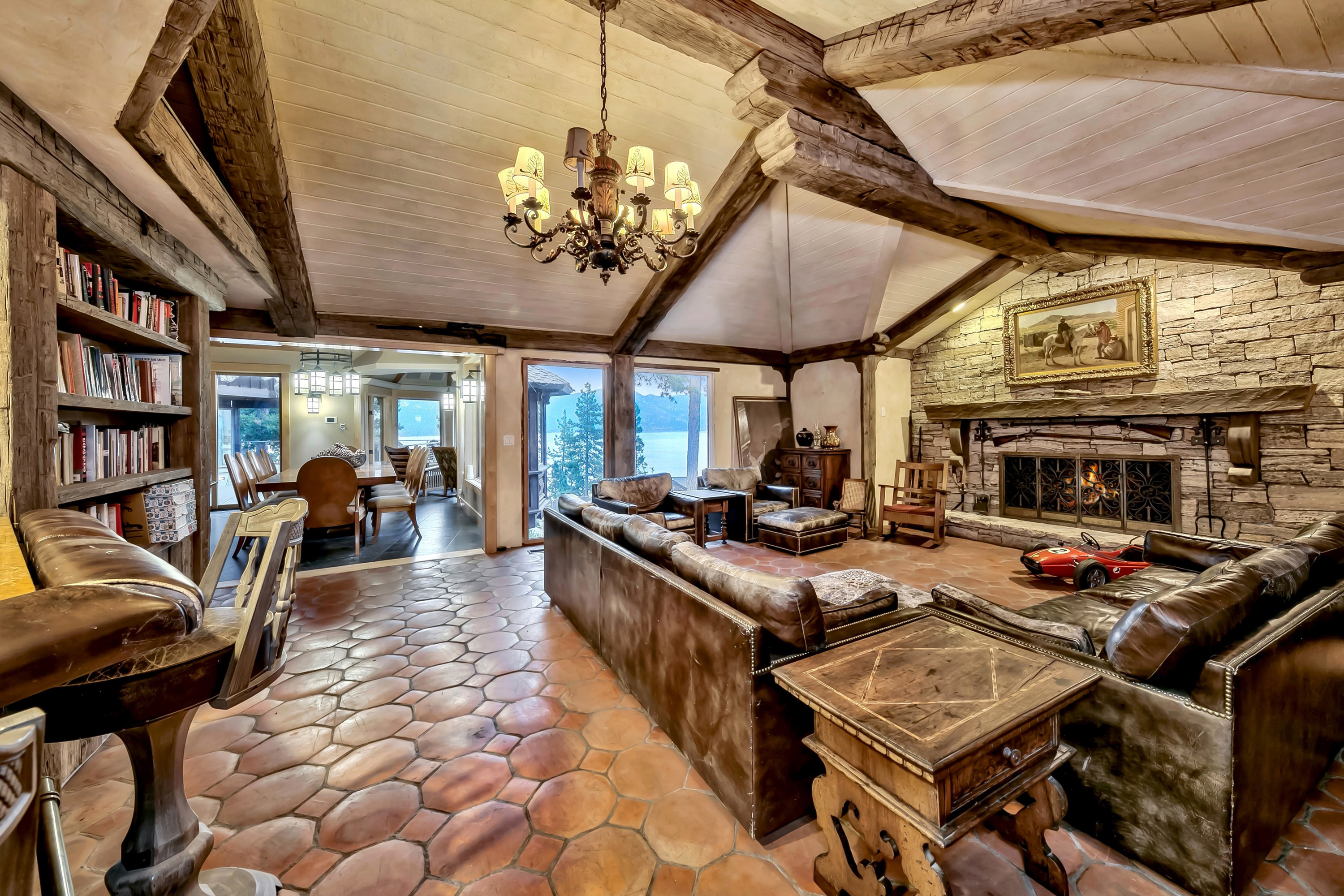 017 20 Cal Neva Drive