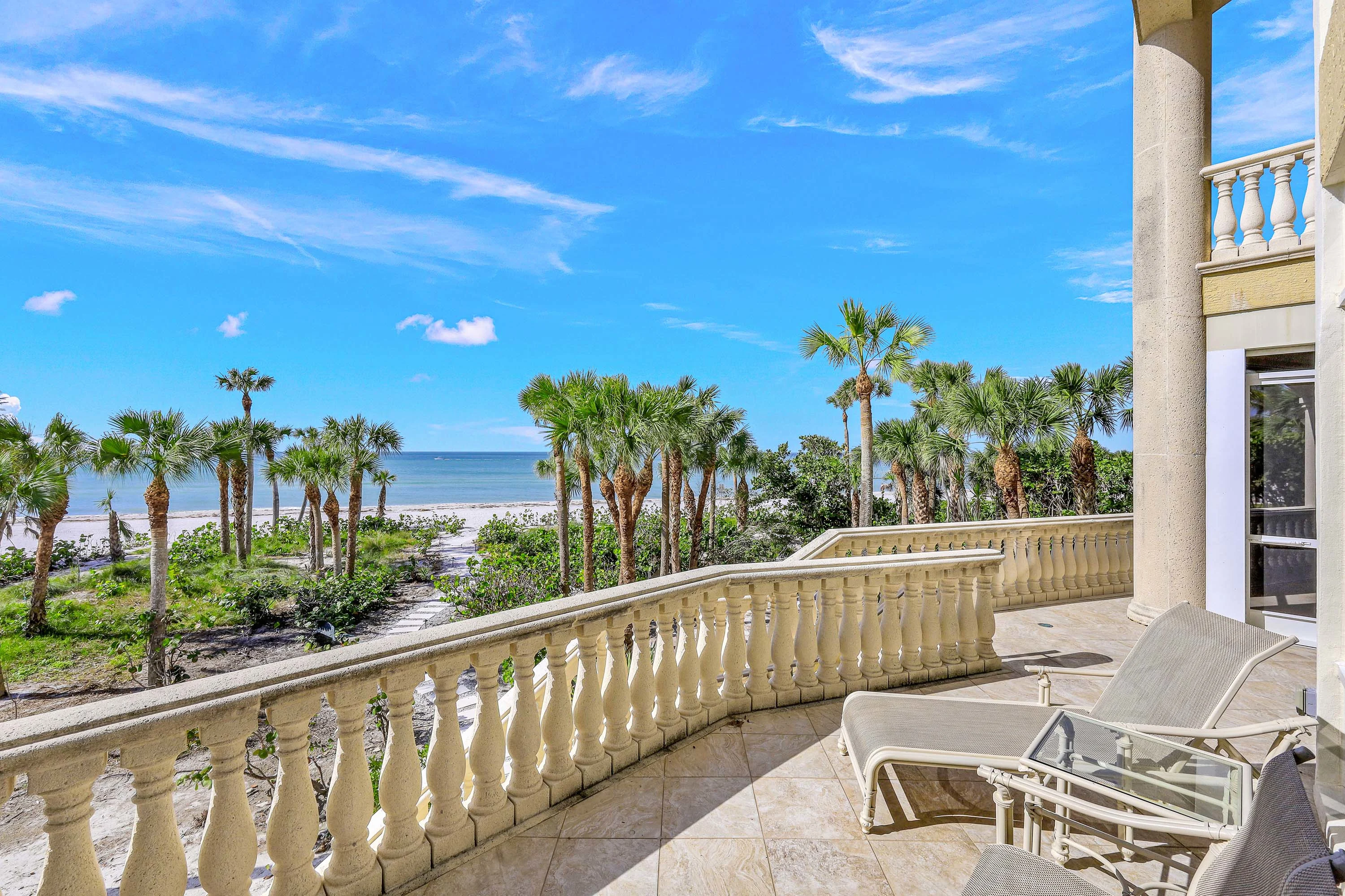 7425 Bay Colony Drive, Naples, Florida 34108 - 35_-_7425_Bay_Colony_Dr_Naples_FL_34108_35_yrkox8