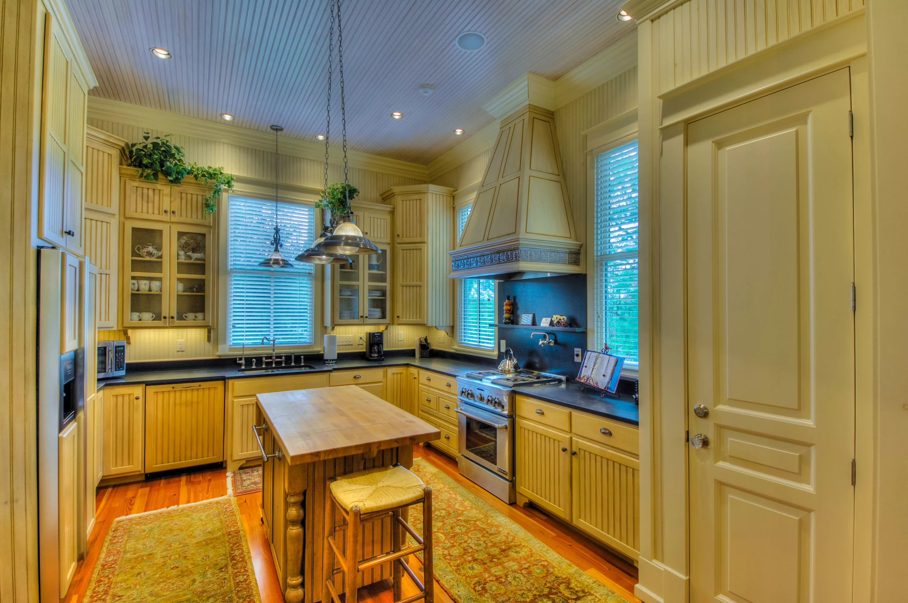 390 Hermann Sons Road, Comfort, Texas 78013 - riven-rock-hdr-ii-69_yjvlzo