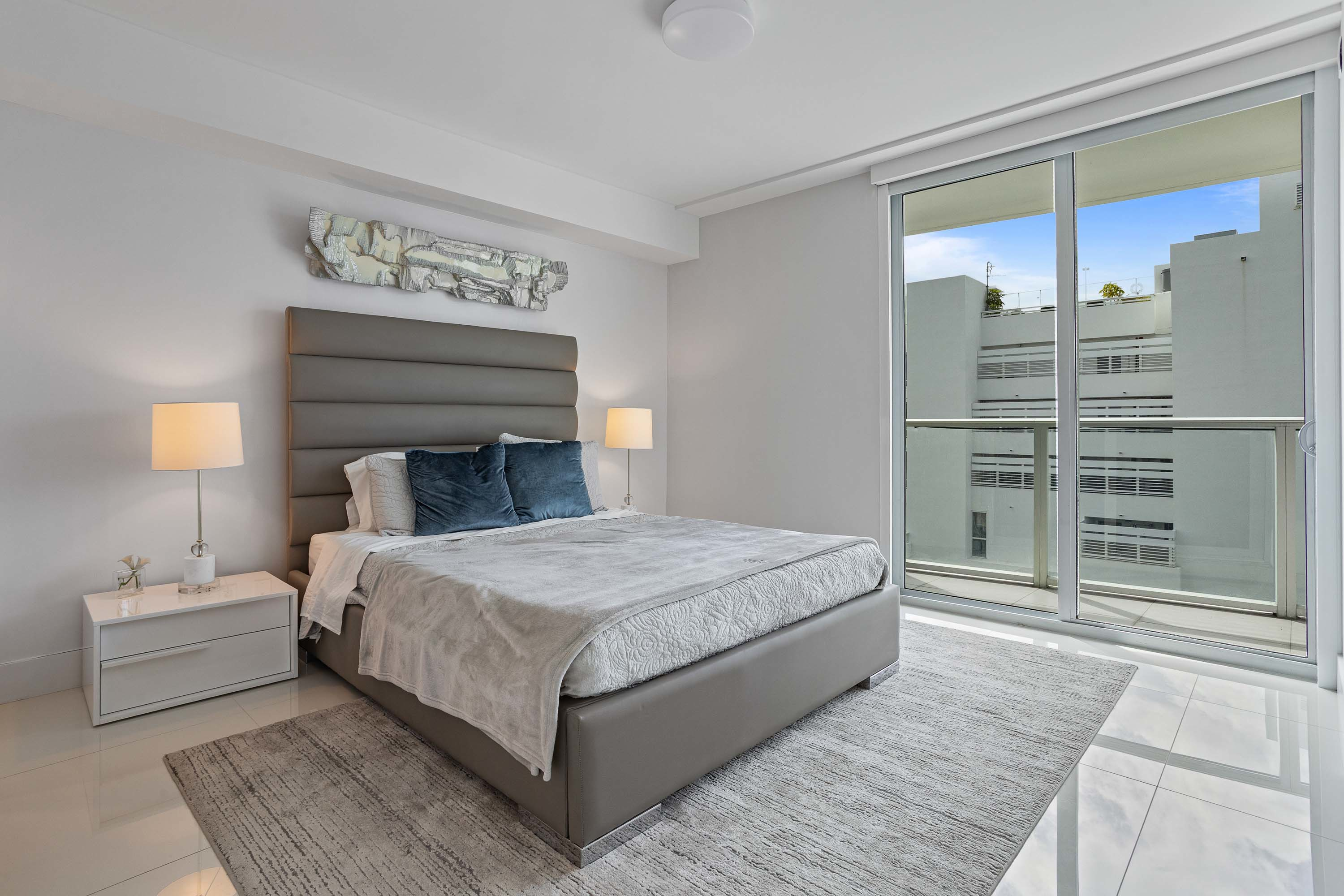 19 Unit 601 1150 101st Street - Luxury Real Estate - Concierge Auctions