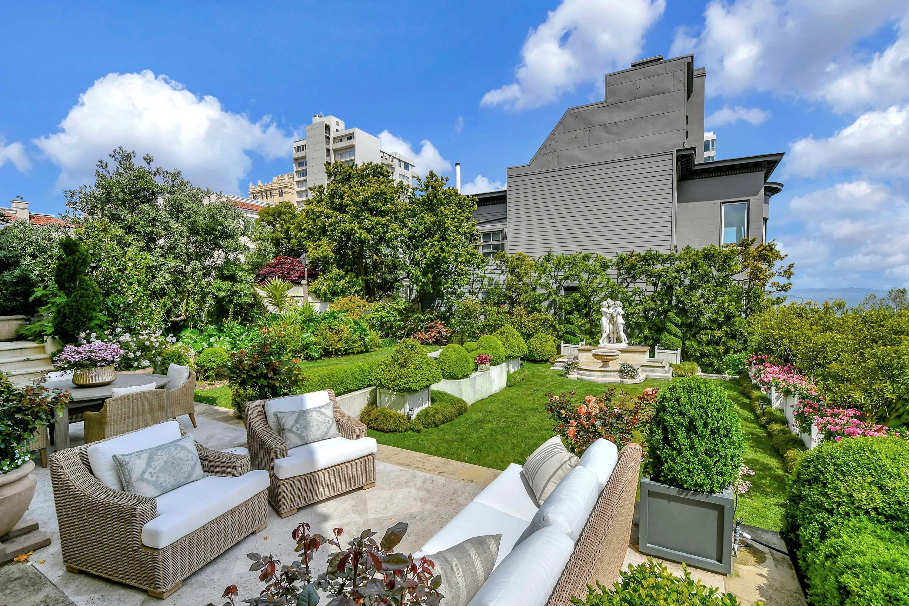 2323 Hyde Street, San Francisco, California 94109 - 18..1_-_f8_2323HydeSt_017_nnku69