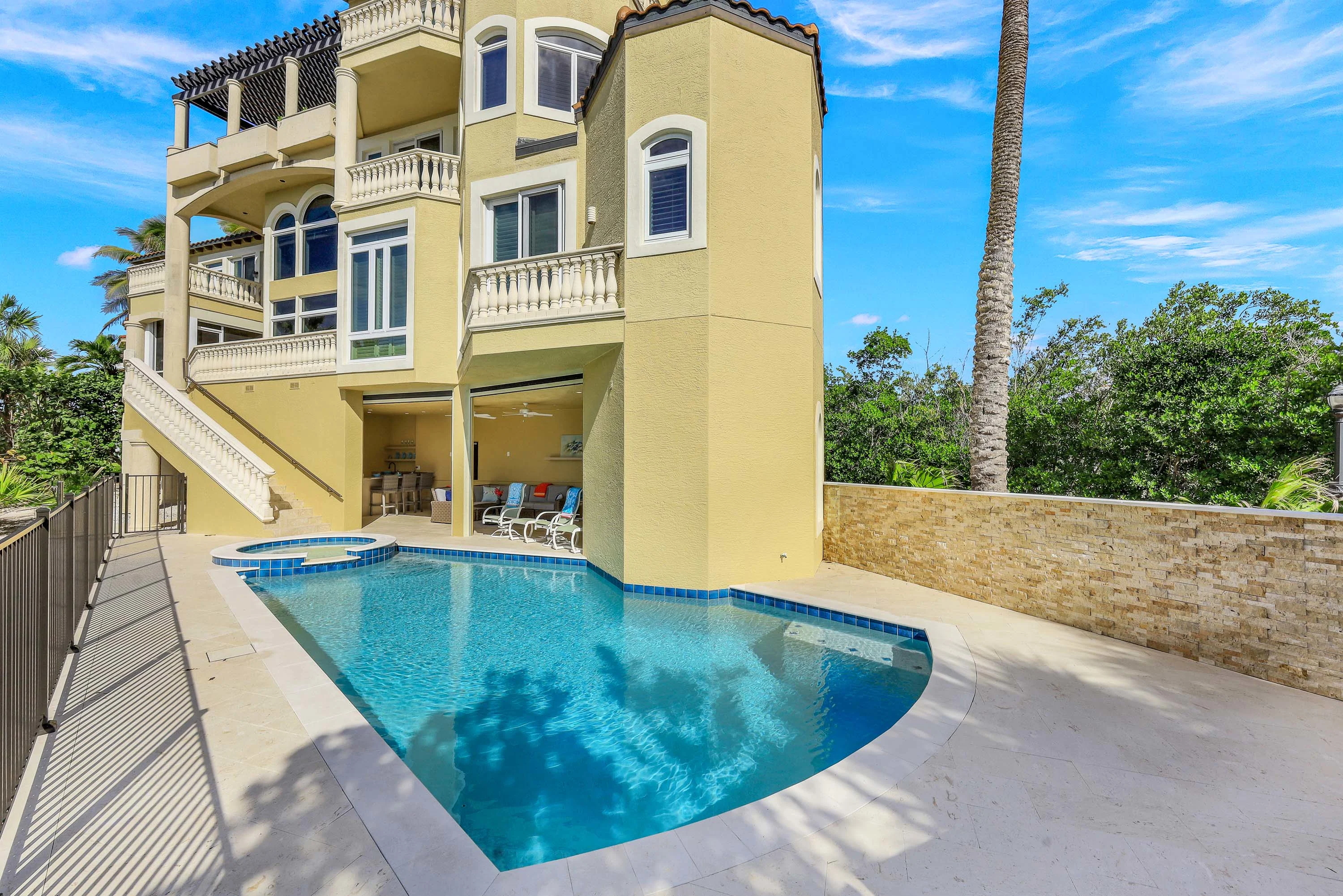 7425 Bay Colony Drive, Naples, Florida 34108 - 38_-_7425_Bay_Colony_Dr_Naples_FL_34108_1_cxdoq8