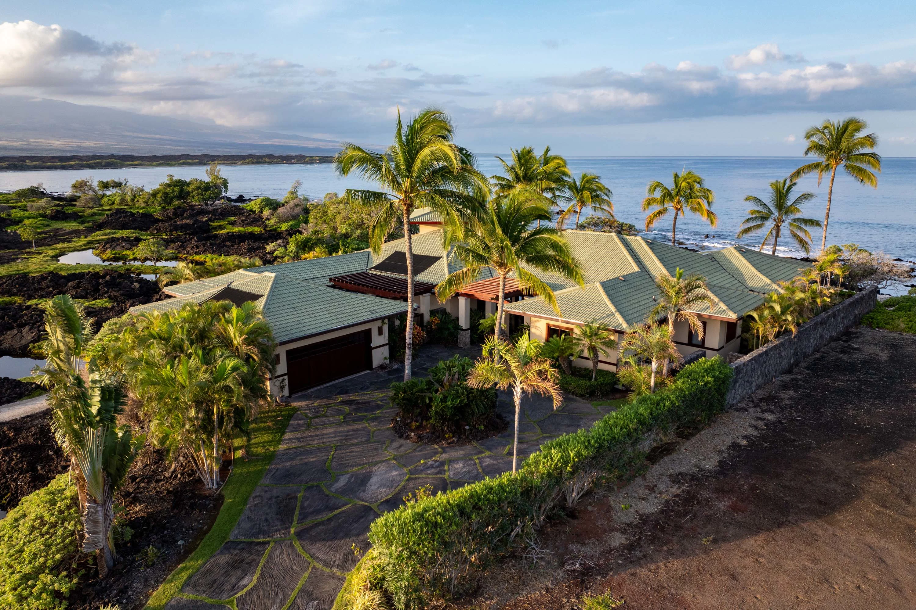 69-1033 Naupaka Kai Place, Kona Coast, Big Island, Hawaii 96738 - 4_-_DJI_20250208073914_0366_D-Edit_usxsfm