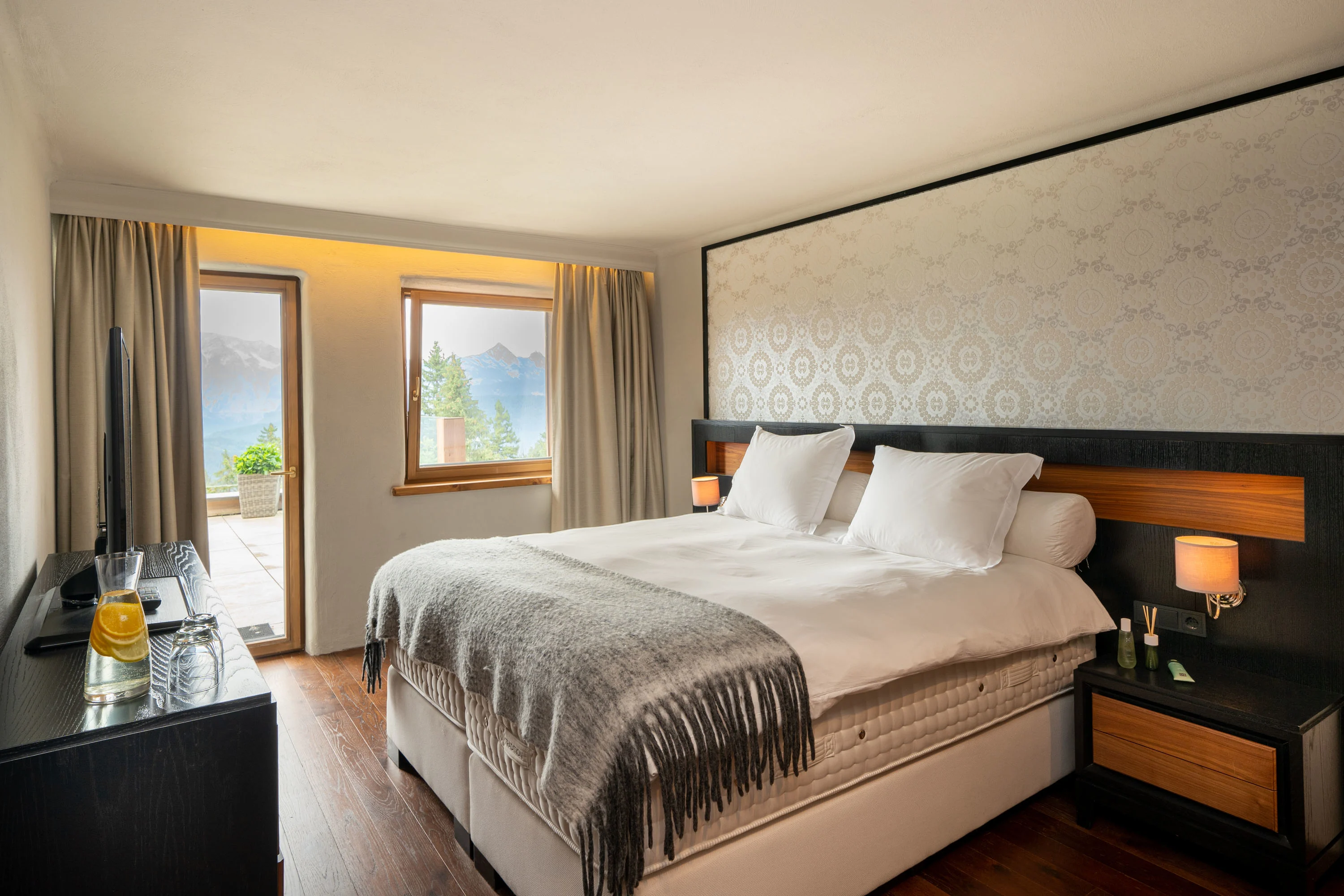 Luxury Mountain Chalet, Seefeld, Austrian Alps, Tirol , Austria - luxury-mountain-chalet-tirol-seefeld-austria26_on3pt0