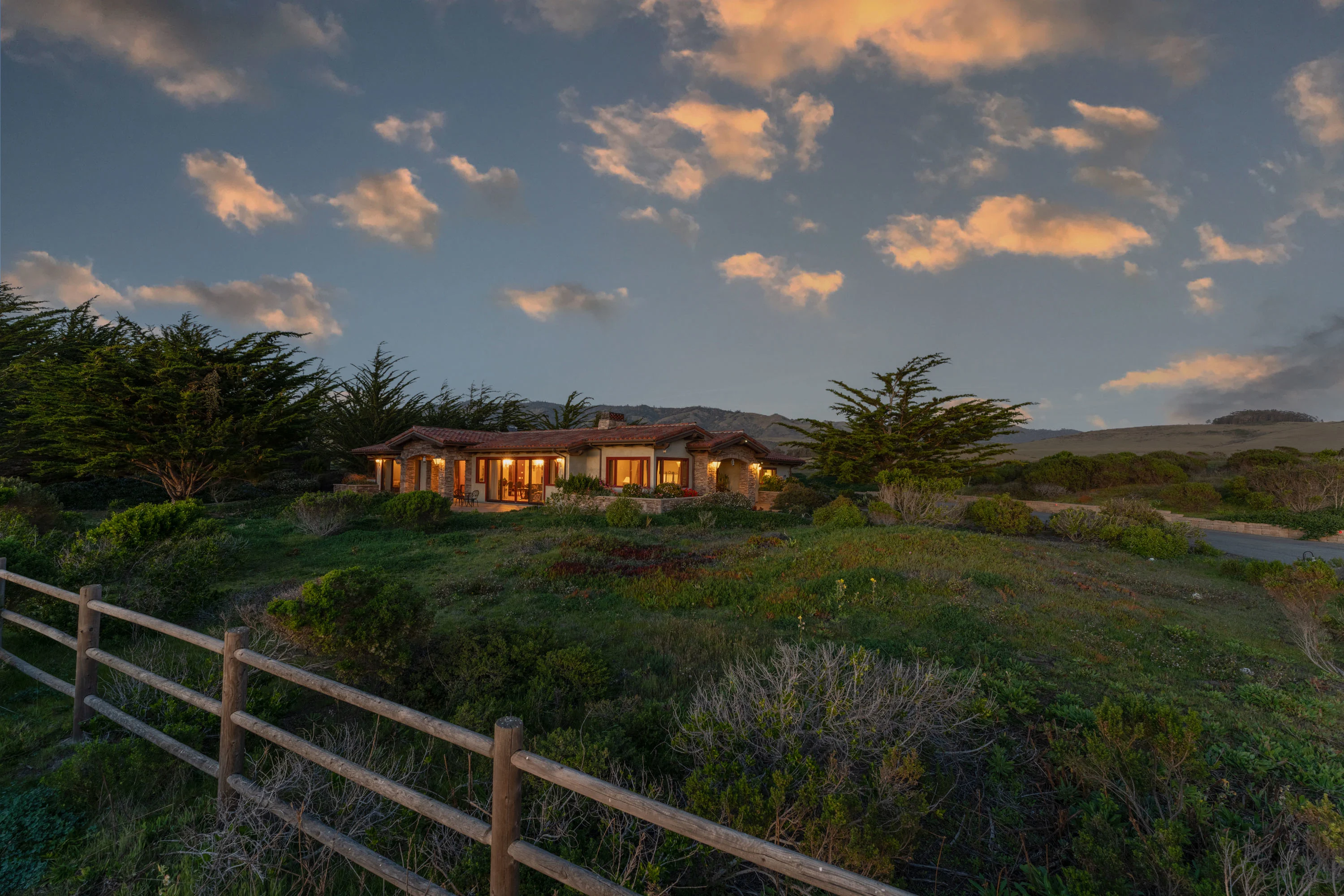 295 Via Piedras Blancas, Central Coast of California, California 93452 - 295-via-piedras-blancas-san-simeon-california30_hhvw5k