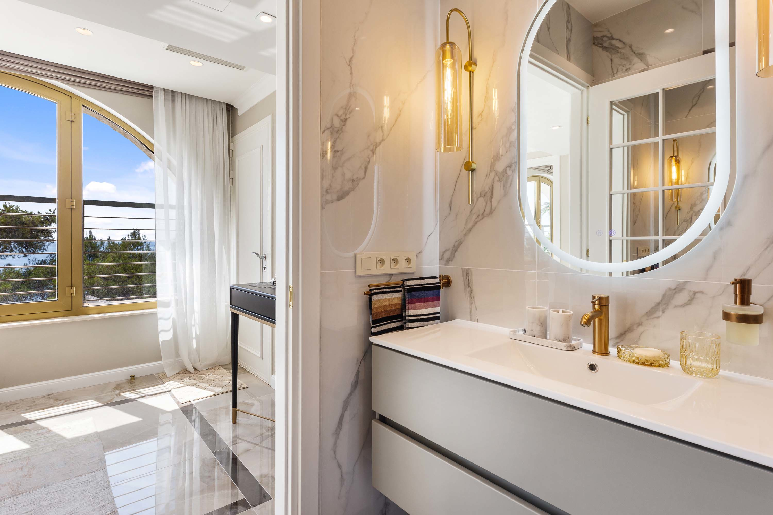26 CHANTEVENT 1 - 95 Boulevard Du General de Gaulle, St Jean cap Ferrat, 06230, France - Luxury Real Estate - Concierge Auctions