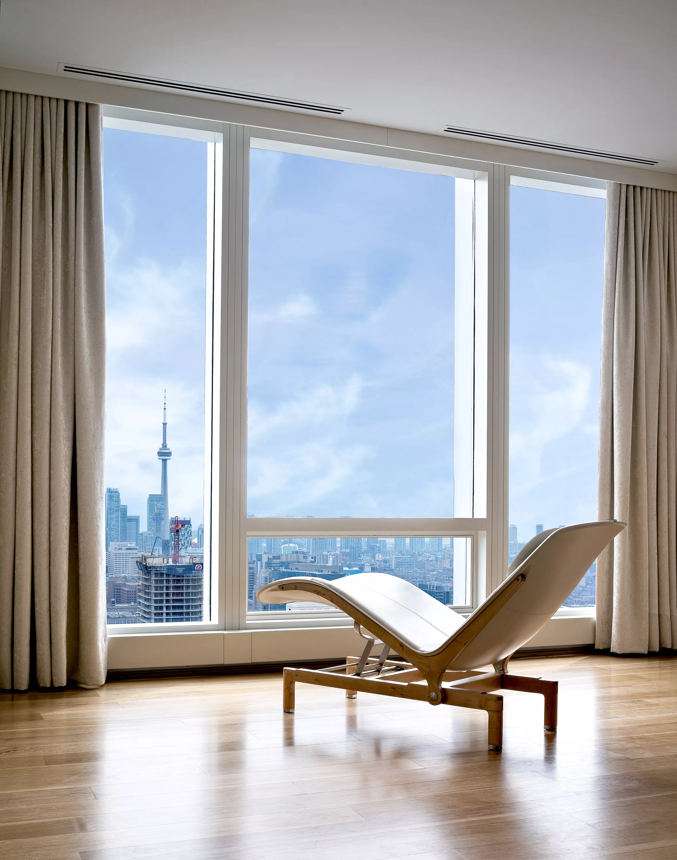 50 Yorkville Avenue, Toronto, Ontario M4W0A3, Canada - 50-yorkville-ave-4403-toronto-canada-luxury-real-estate-6_bgkjh8