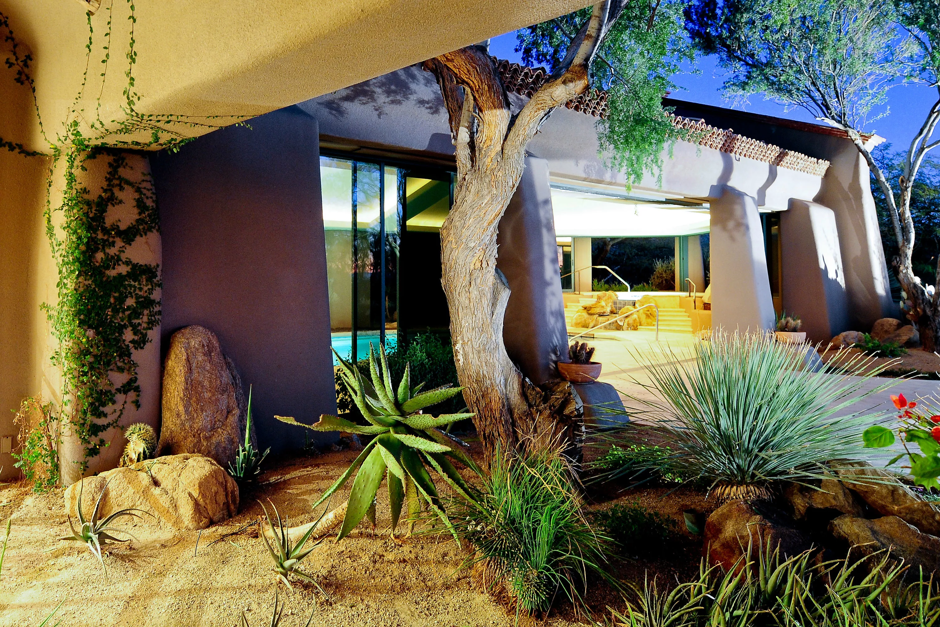 9422 East Happy Valley Road, Scottsdale, Arizona 85255 - cactus_garden_r7wxlx