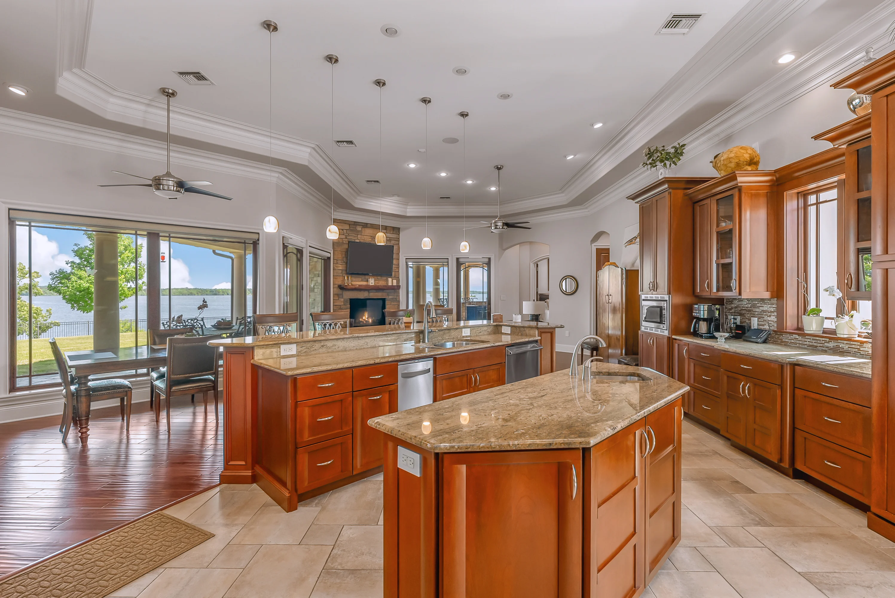 360 Brandon Estates Drive, Many, Toledo Bend Reservoir, Louisiana 71449 - 360_Brandon_Estates_Dr_08_qbqkbl
