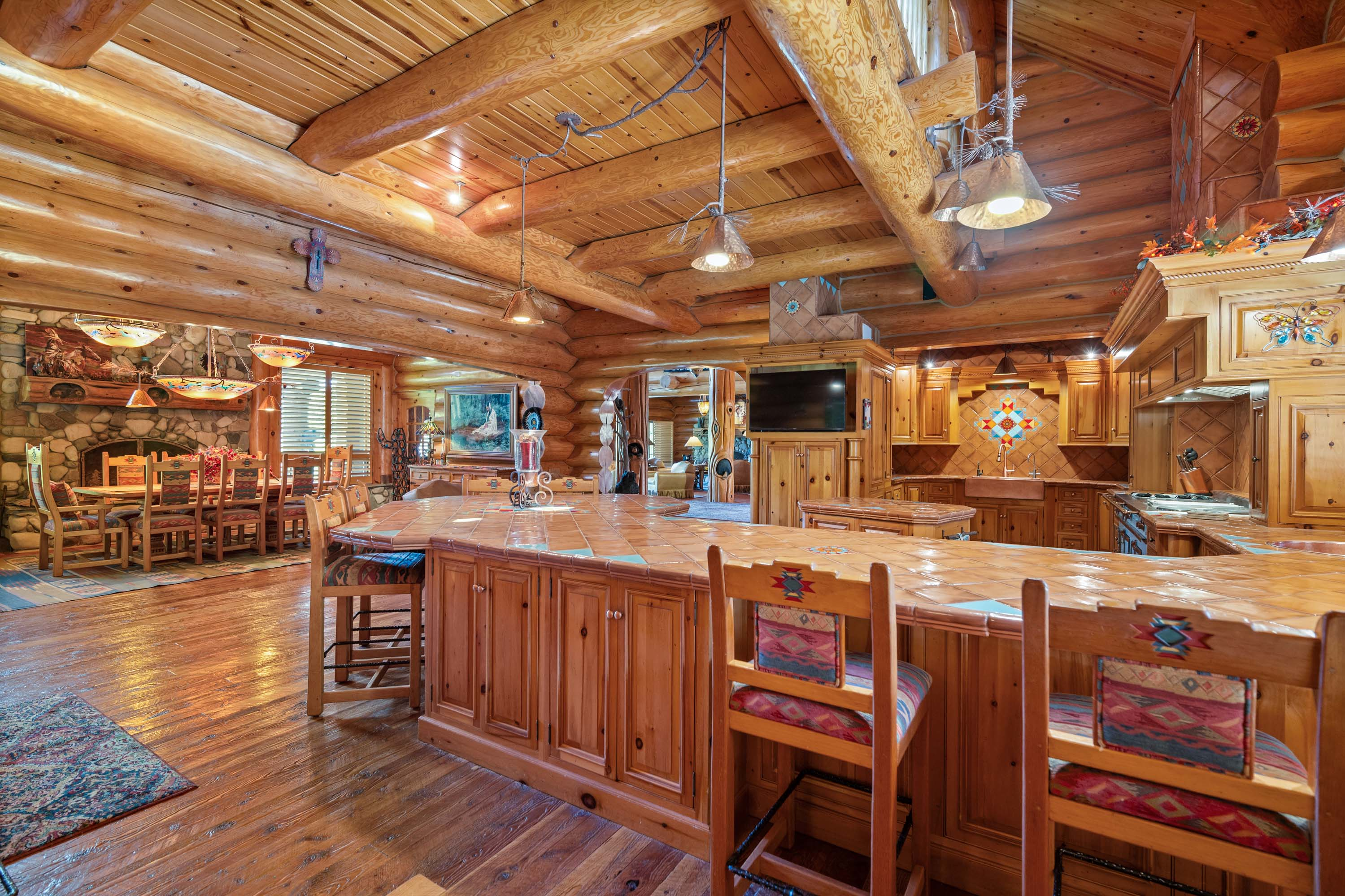 13 7902 Route 42 - Luxury Real Estate - Concierge Auctions