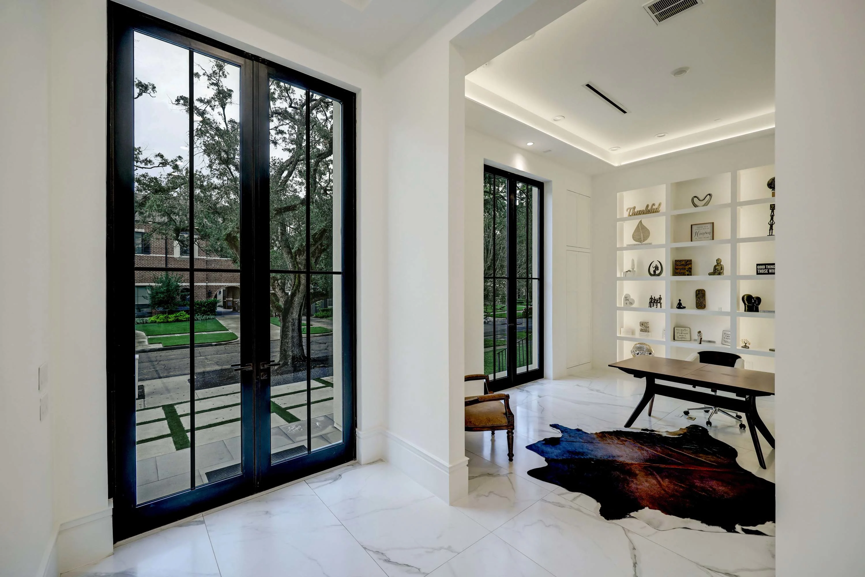 2501 Addison Road, Houston, Texas 77030 - 2501-addison-road-houston-texas04_ytr1xg