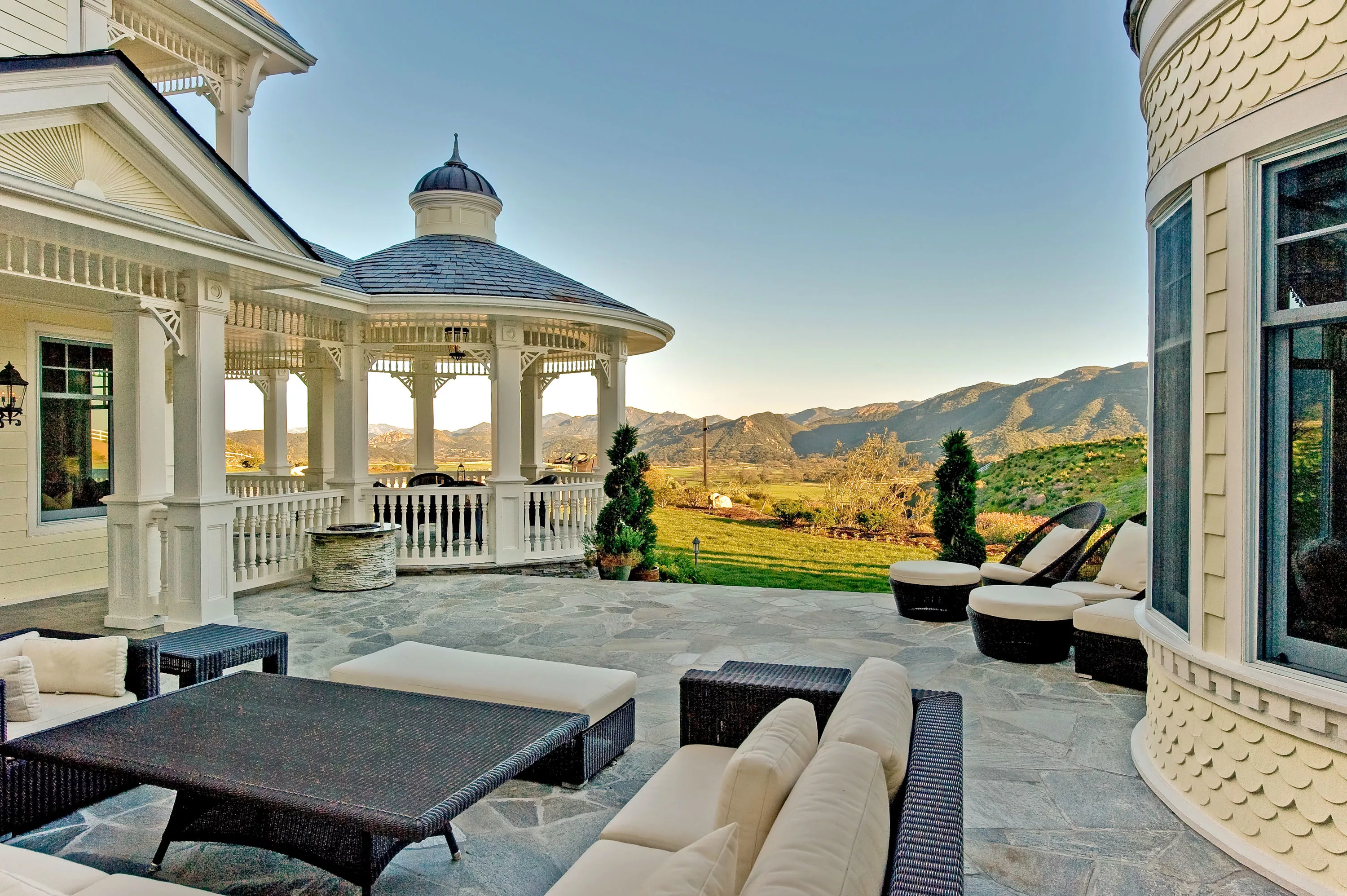 2200 White Stallion Road, Thousand Oaks, California 91361 - newsprint4855860473_71a4e8065b_o_lgxhvo