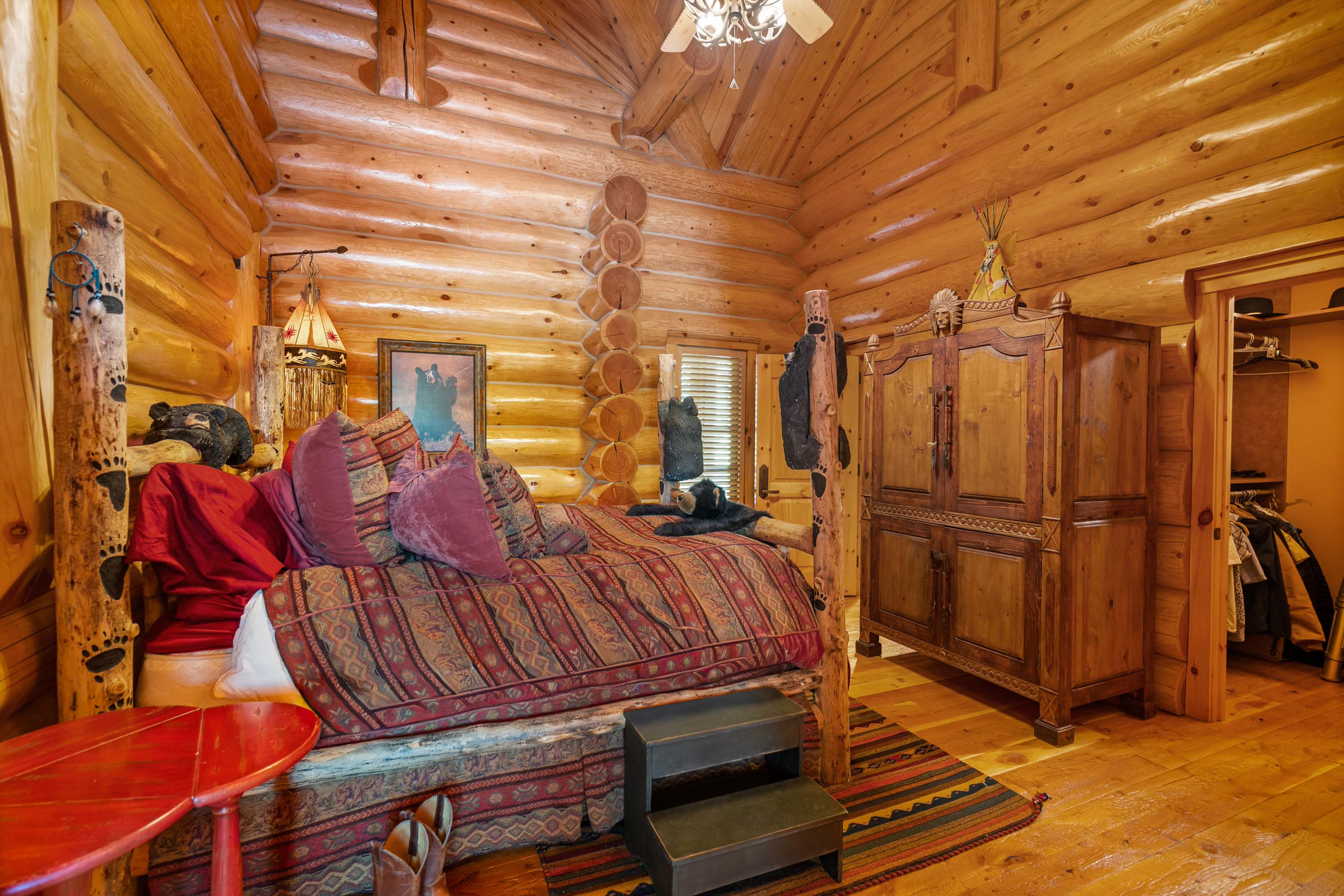 22 7902 Route 42 - Luxury Real Estate - Concierge Auctions